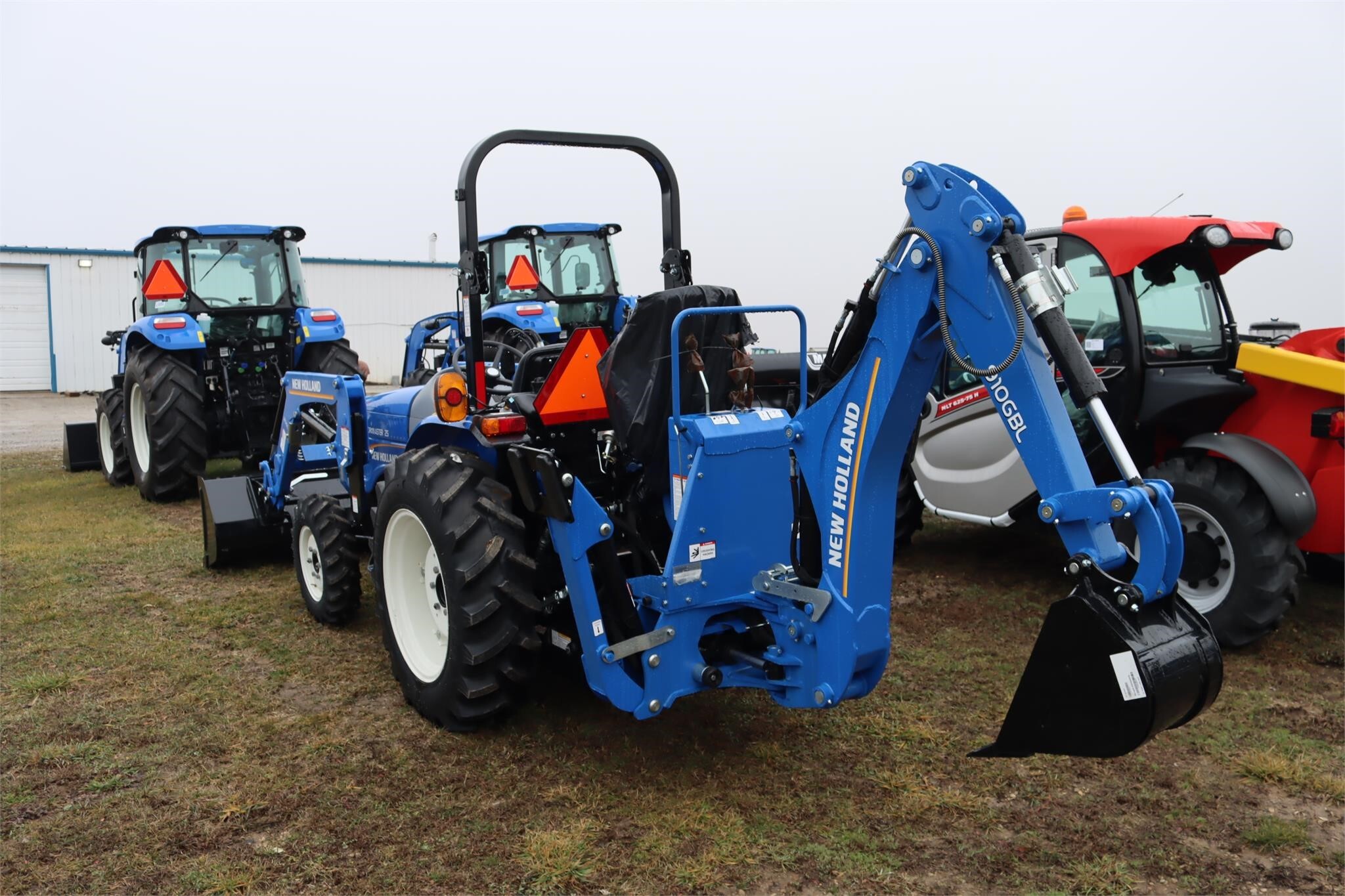  New Holland Workmaster 25 Tractor