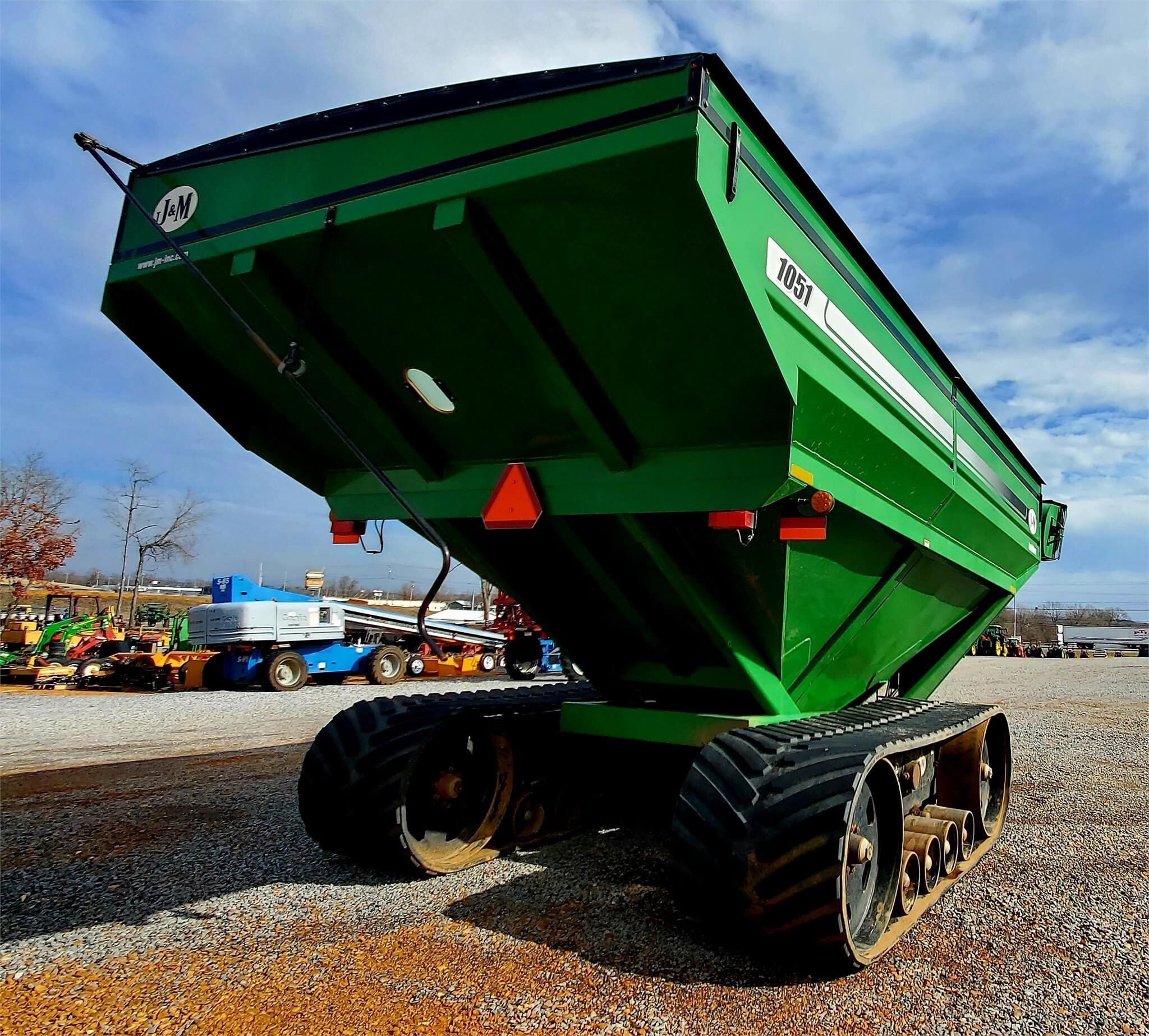 2014 J&M 1051-22 Grain Cart