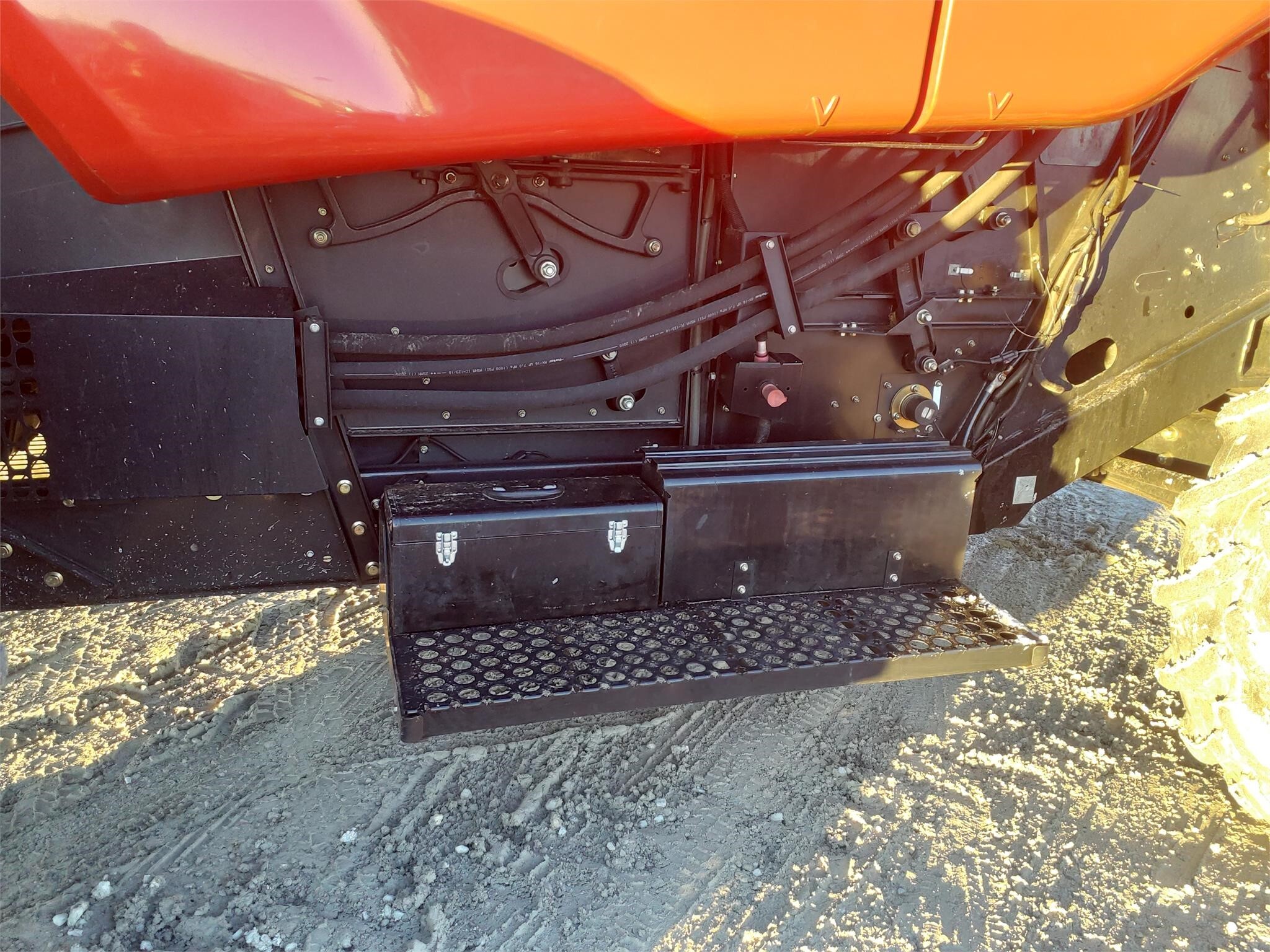 2009 Case IH 7088 Combine 59,900 Machinery Pete