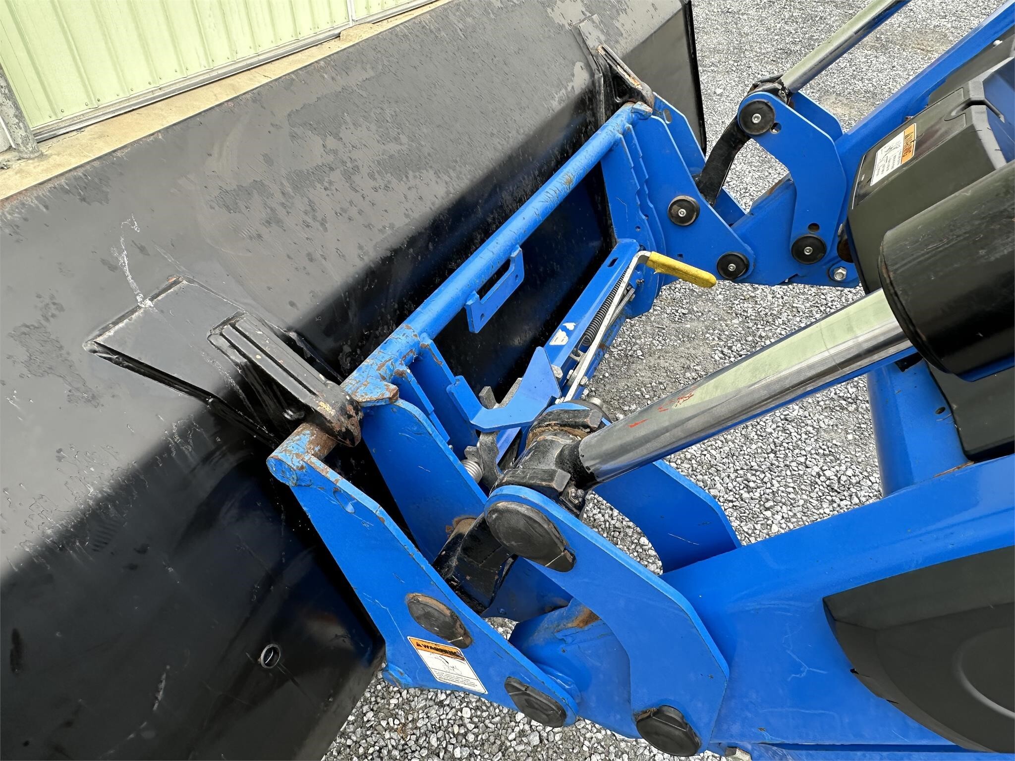 2010 New Holland T6070 Elite Tractor