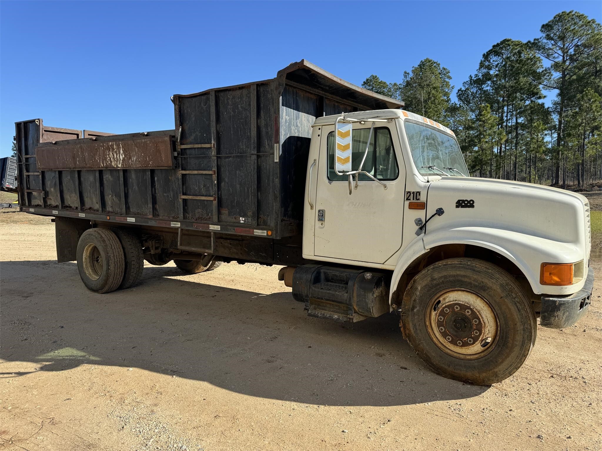 1996 International 4700 Dump Trucks/Trailer