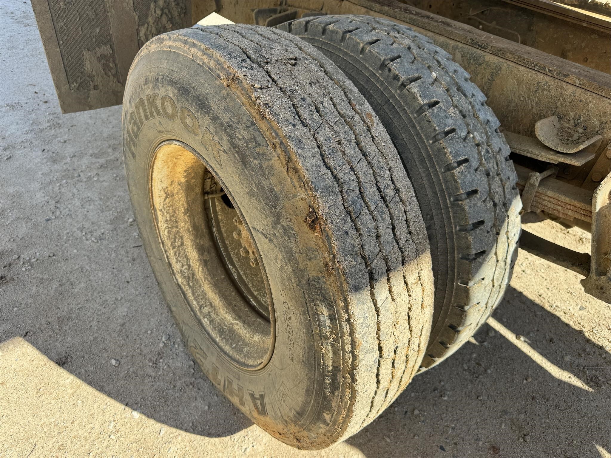 1996 International 4700 Dump Trucks/Trailer