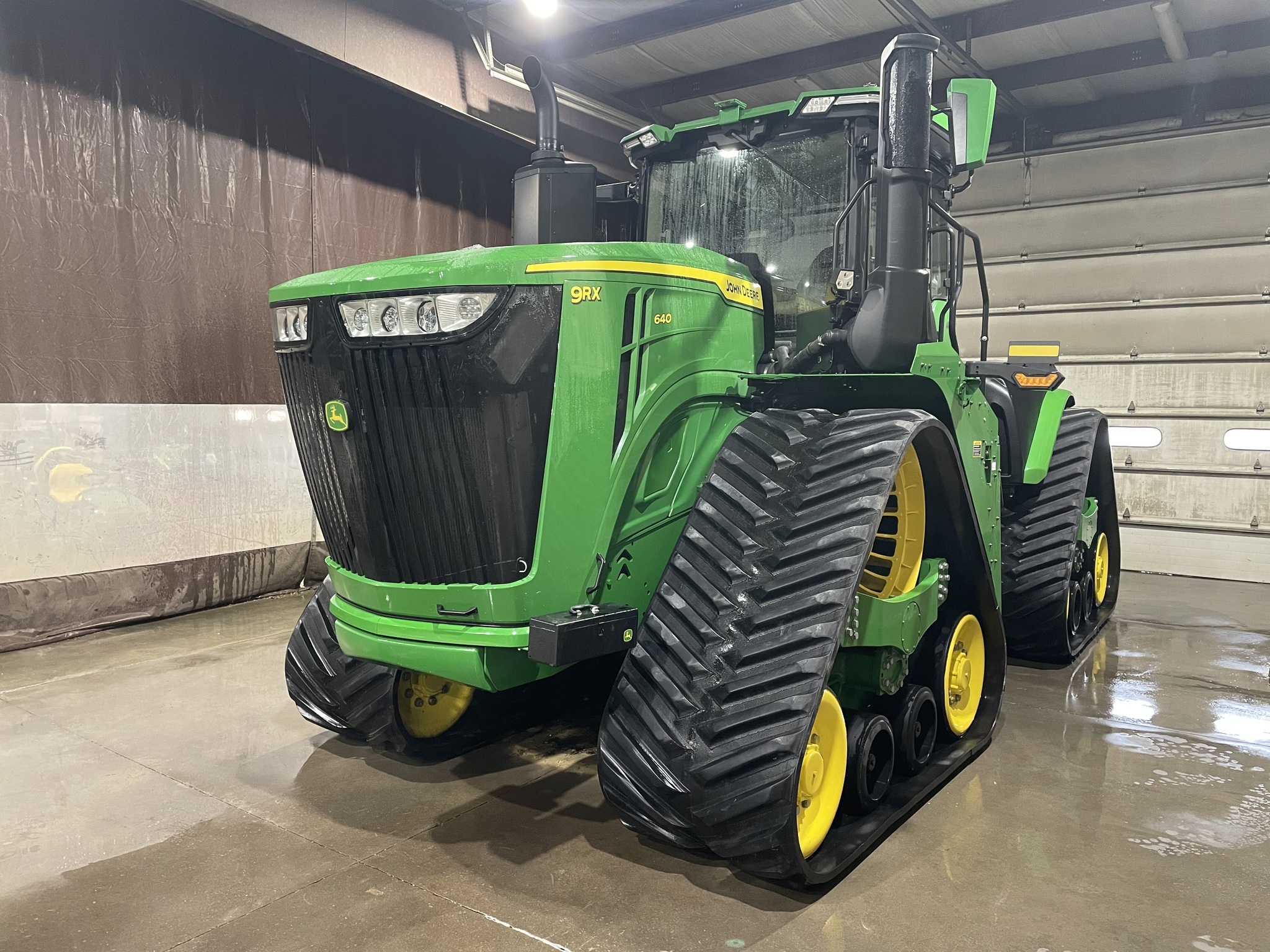 2022 John Deere 9RX 640 Tractor