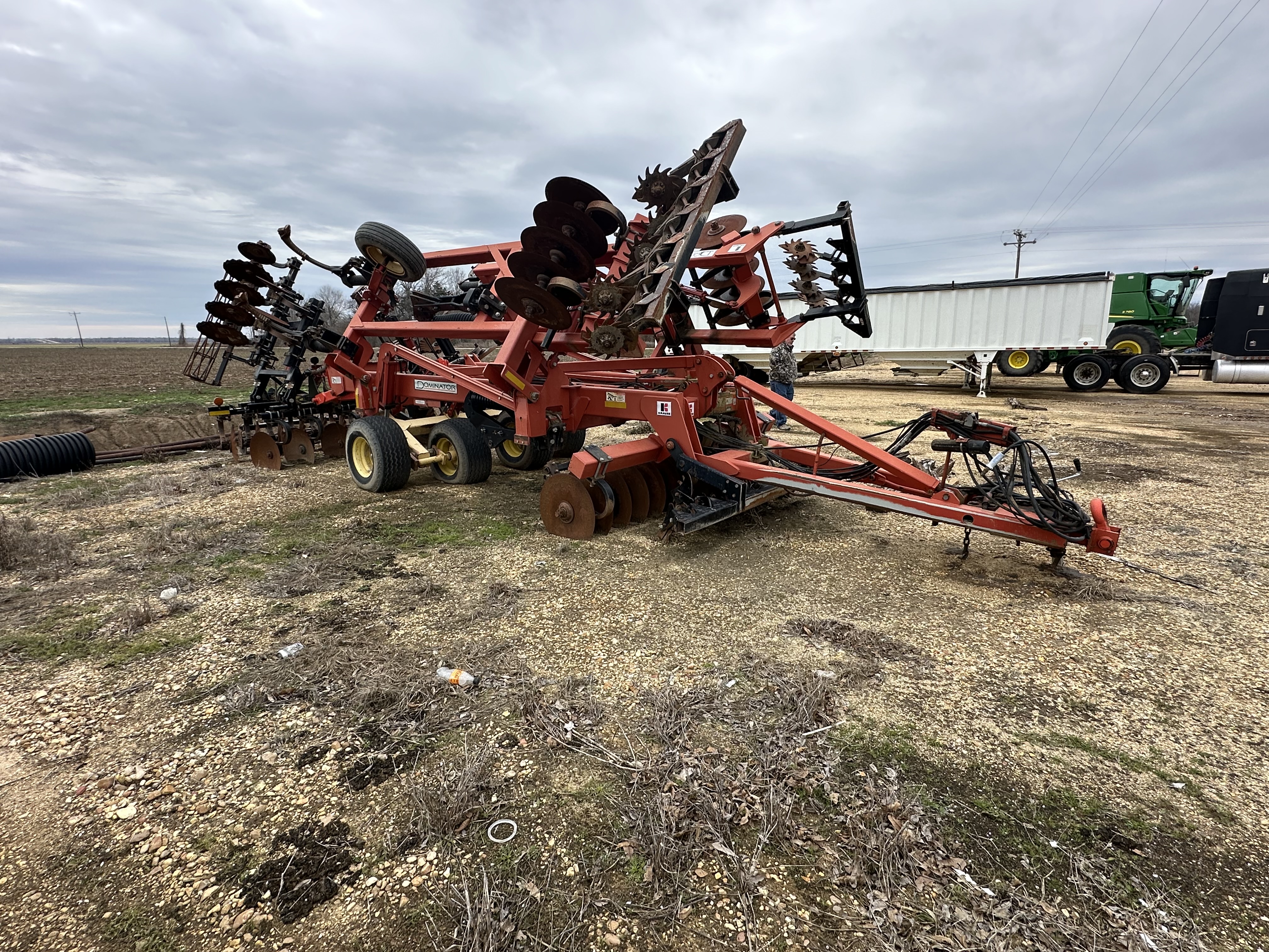 2009 Krause 4850 -18 In-Line Ripper