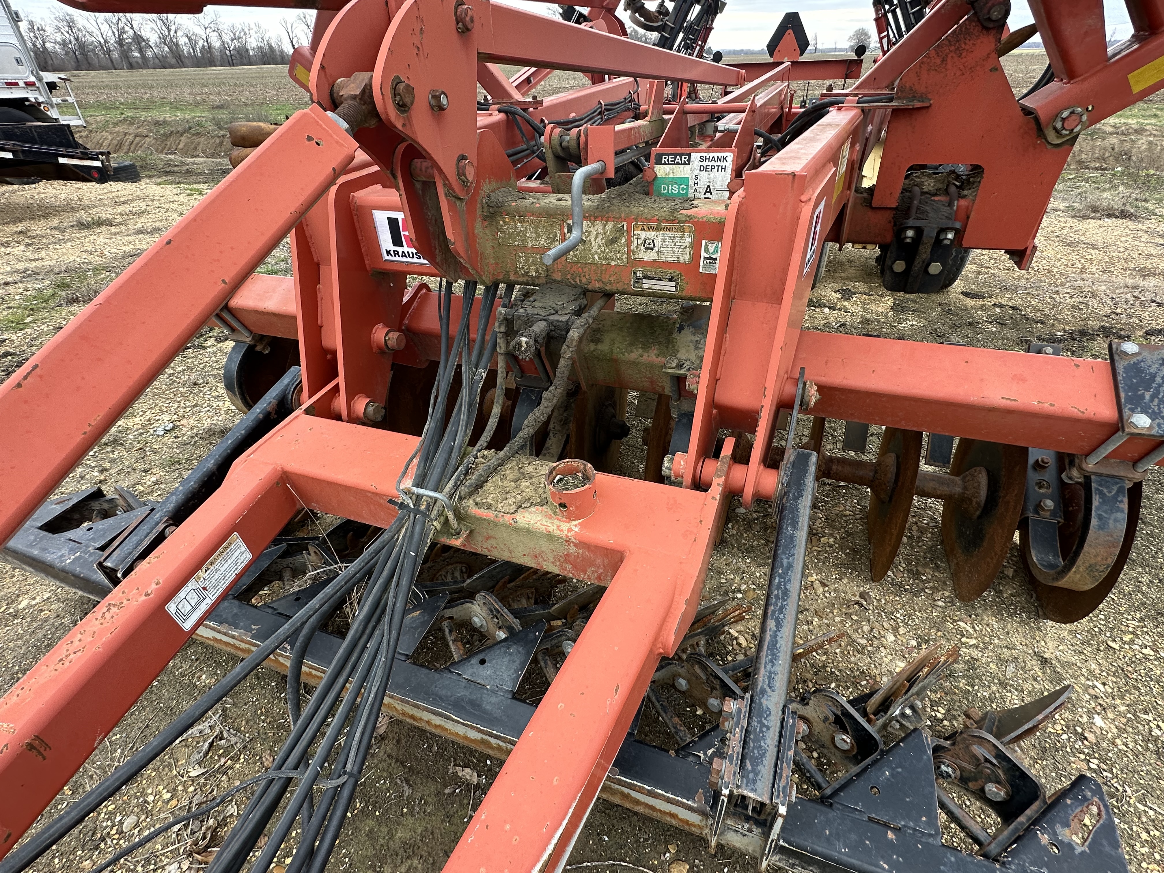2009 Krause 4850 -18 In-Line Ripper