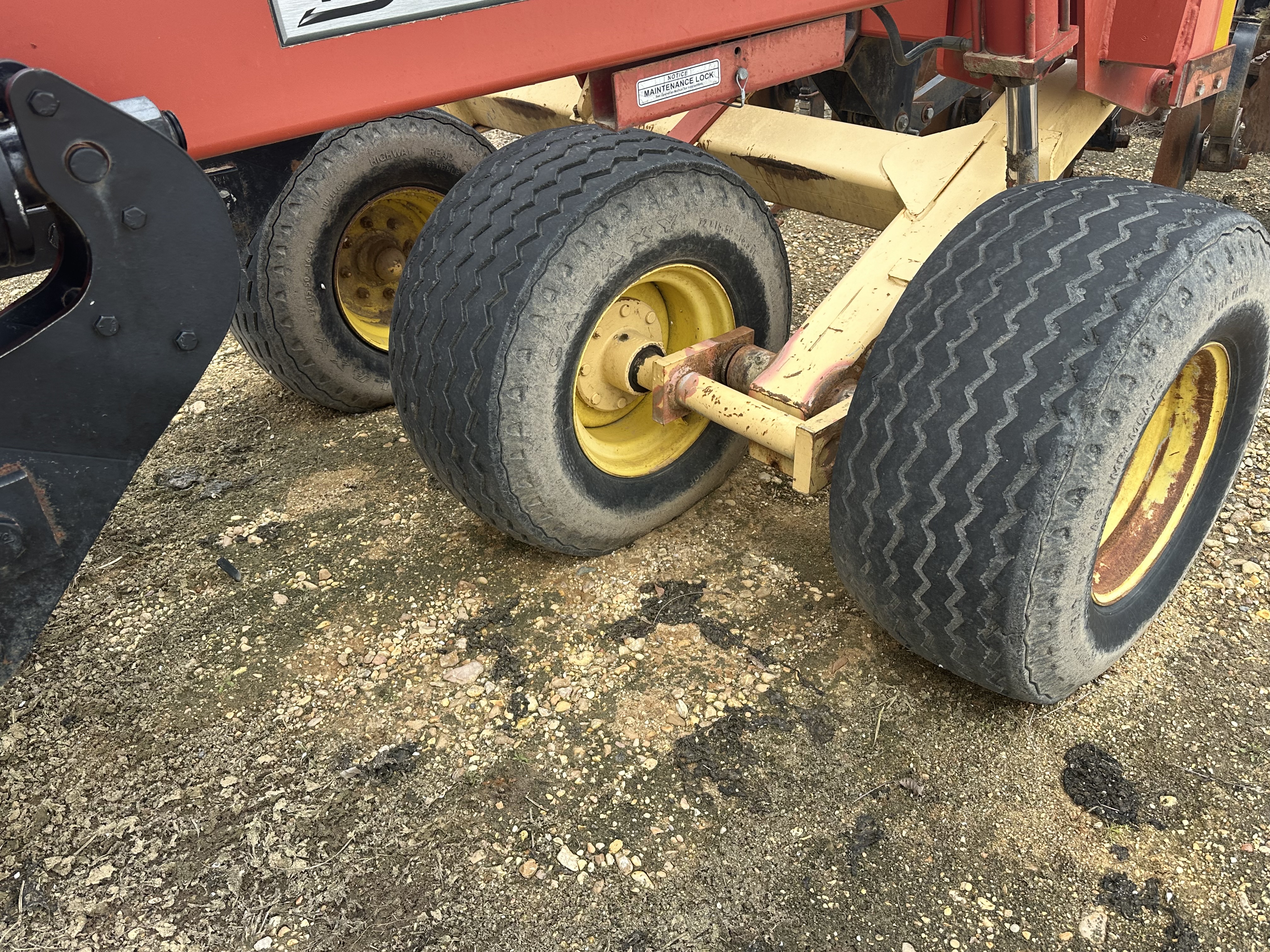 2009 Krause 4850 -18 In-Line Ripper