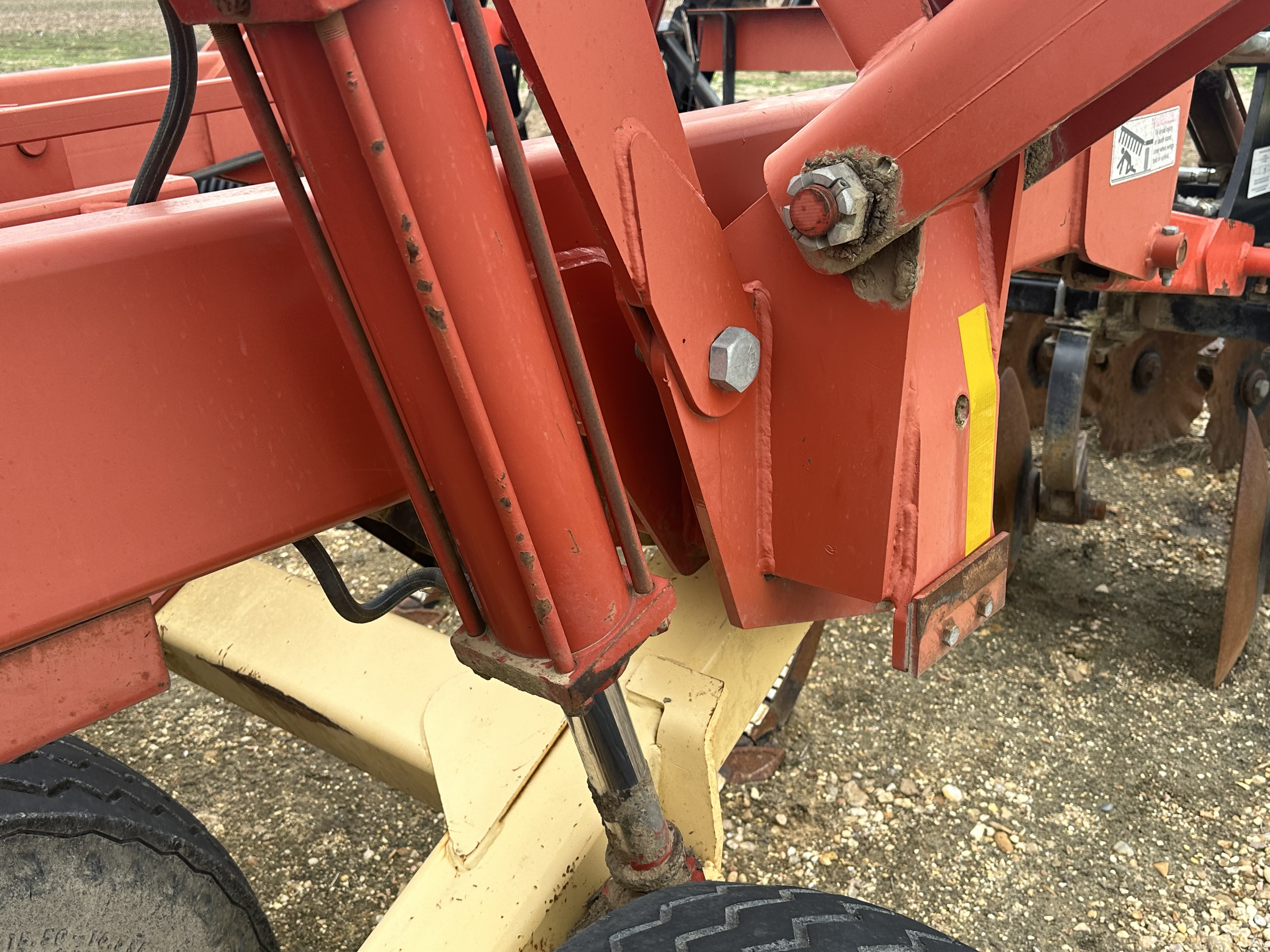 2009 Krause 4850 -18 In-Line Ripper