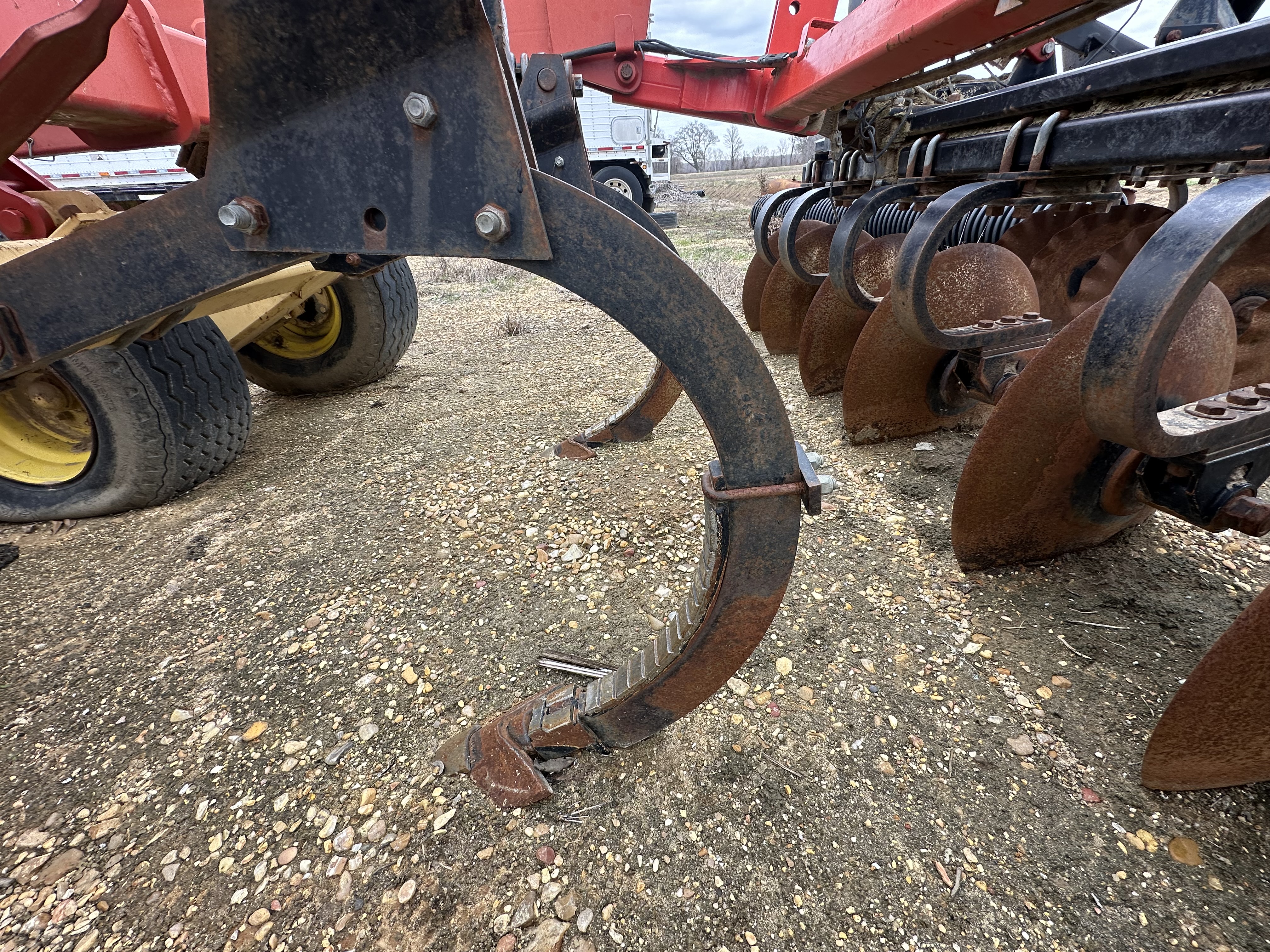 2009 Krause 4850 -18 In-Line Ripper