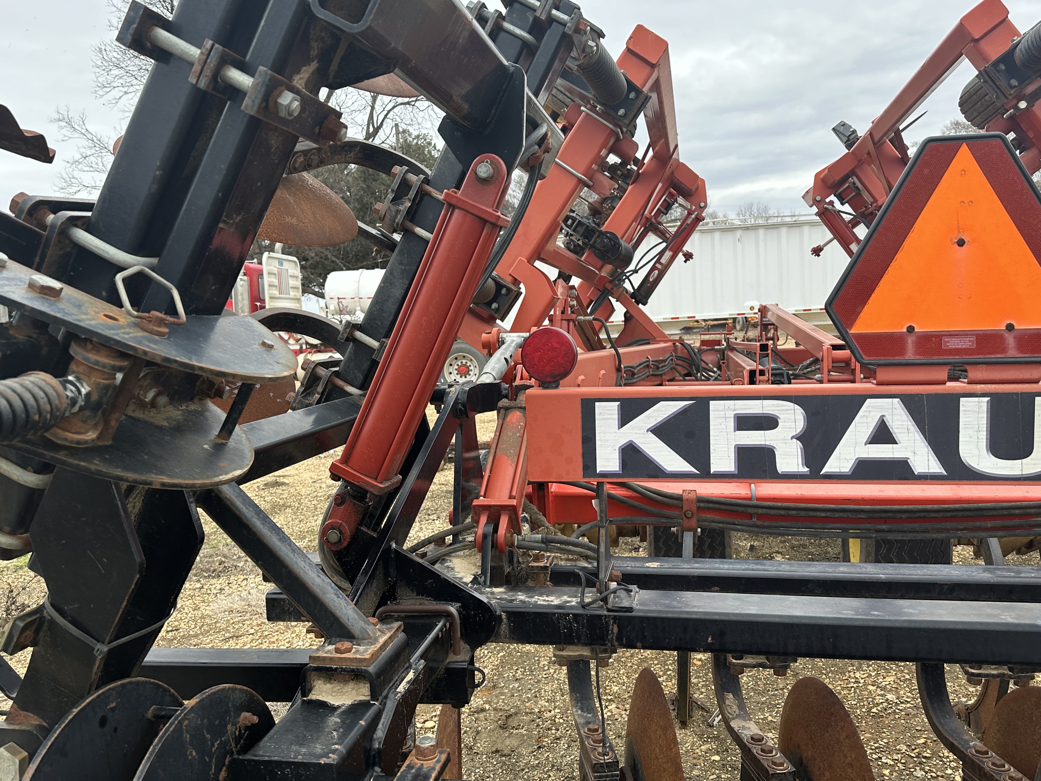 2009 Krause 4850 -18 In-Line Ripper
