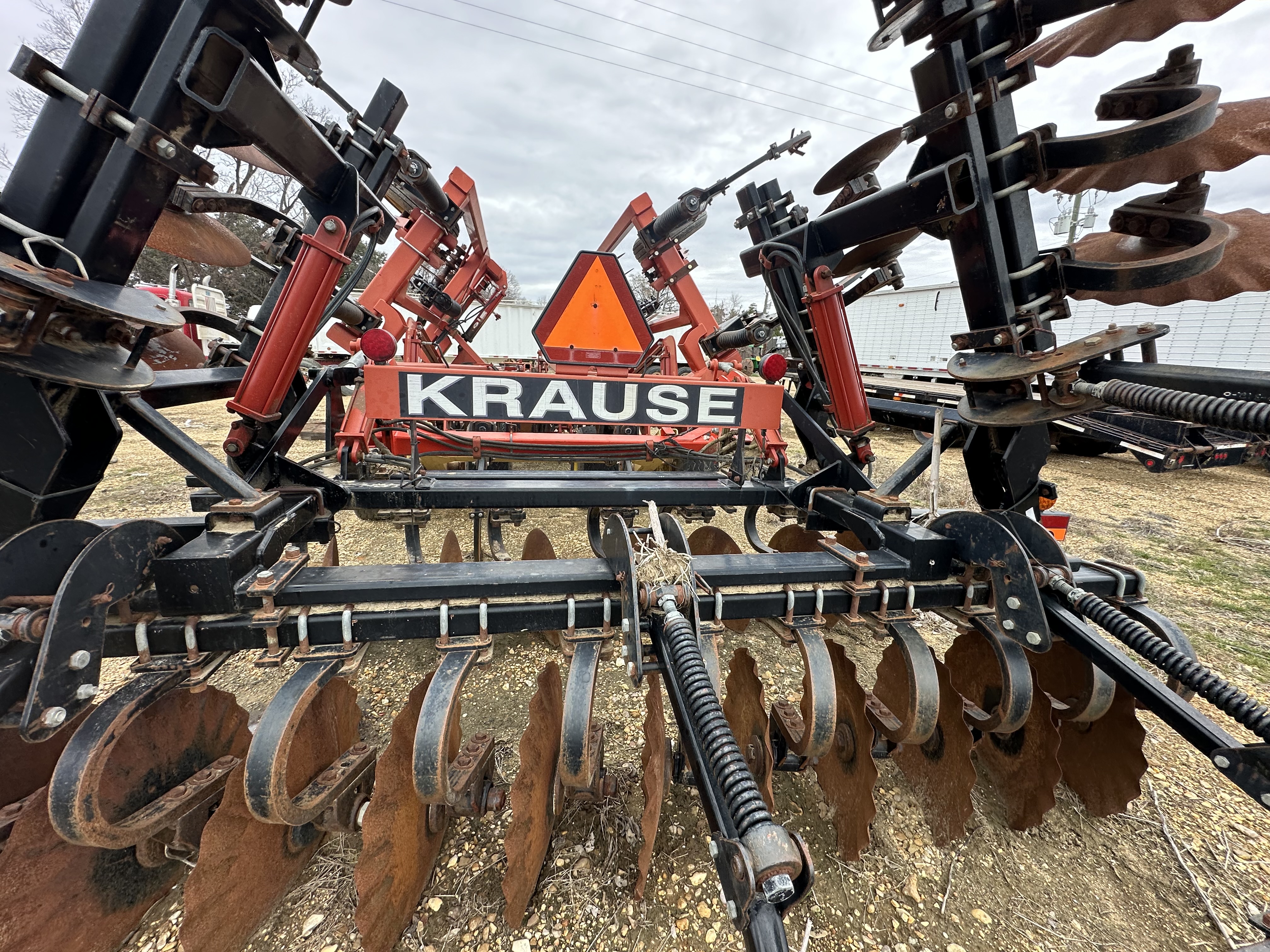 2009 Krause 4850 -18 In-Line Ripper