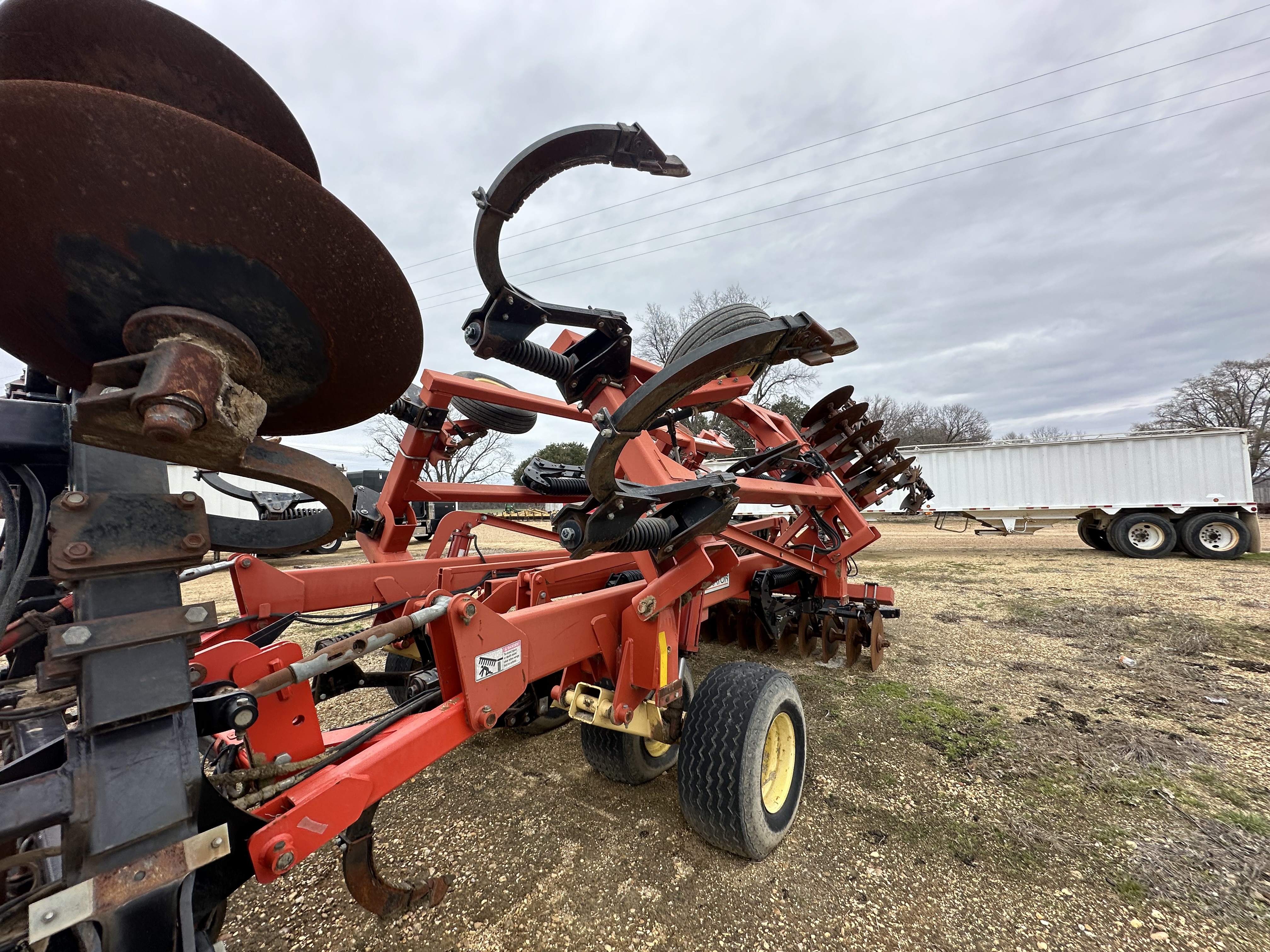 2009 Krause 4850 -18 In-Line Ripper