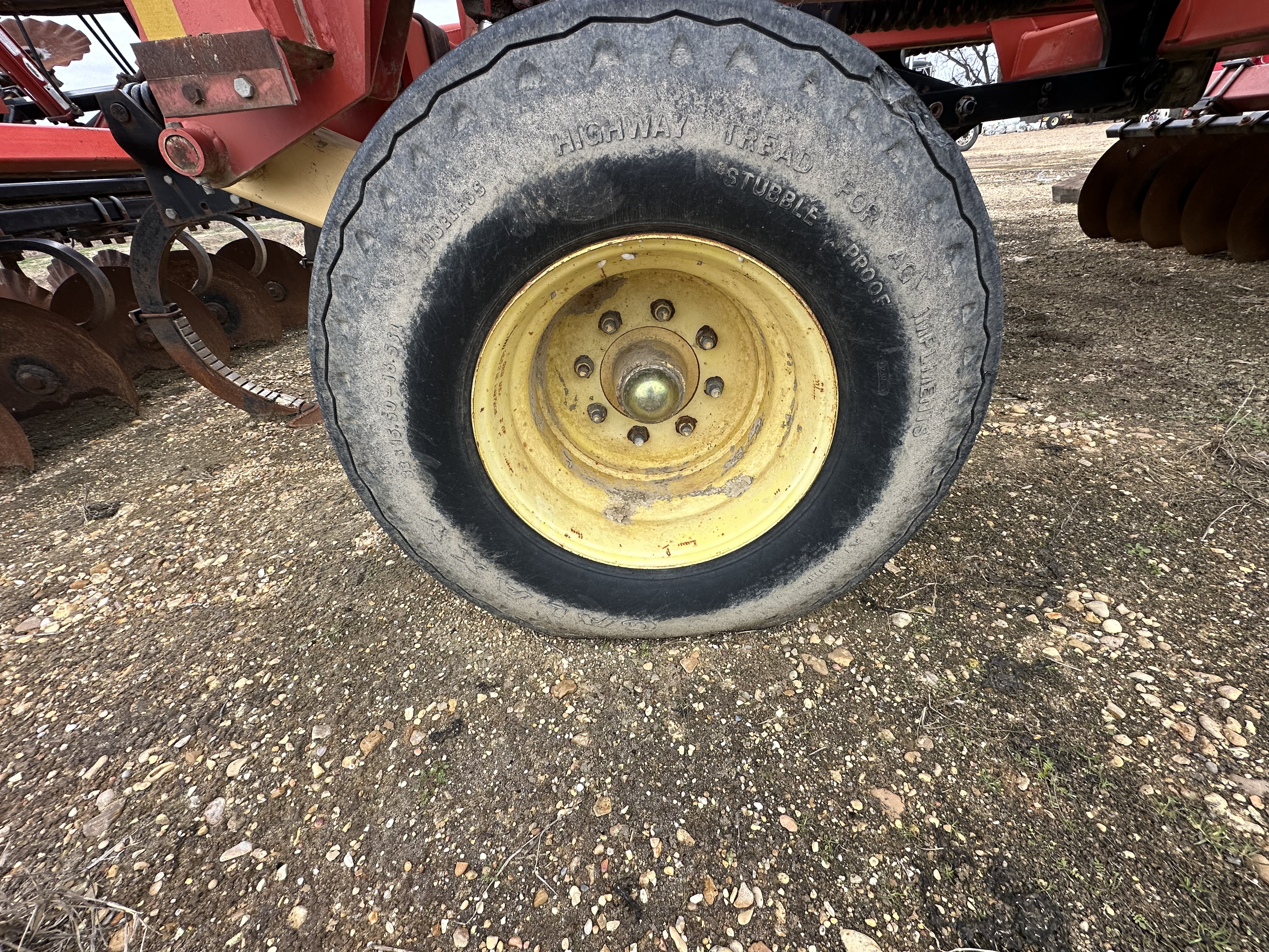 2009 Krause 4850 -18 In-Line Ripper