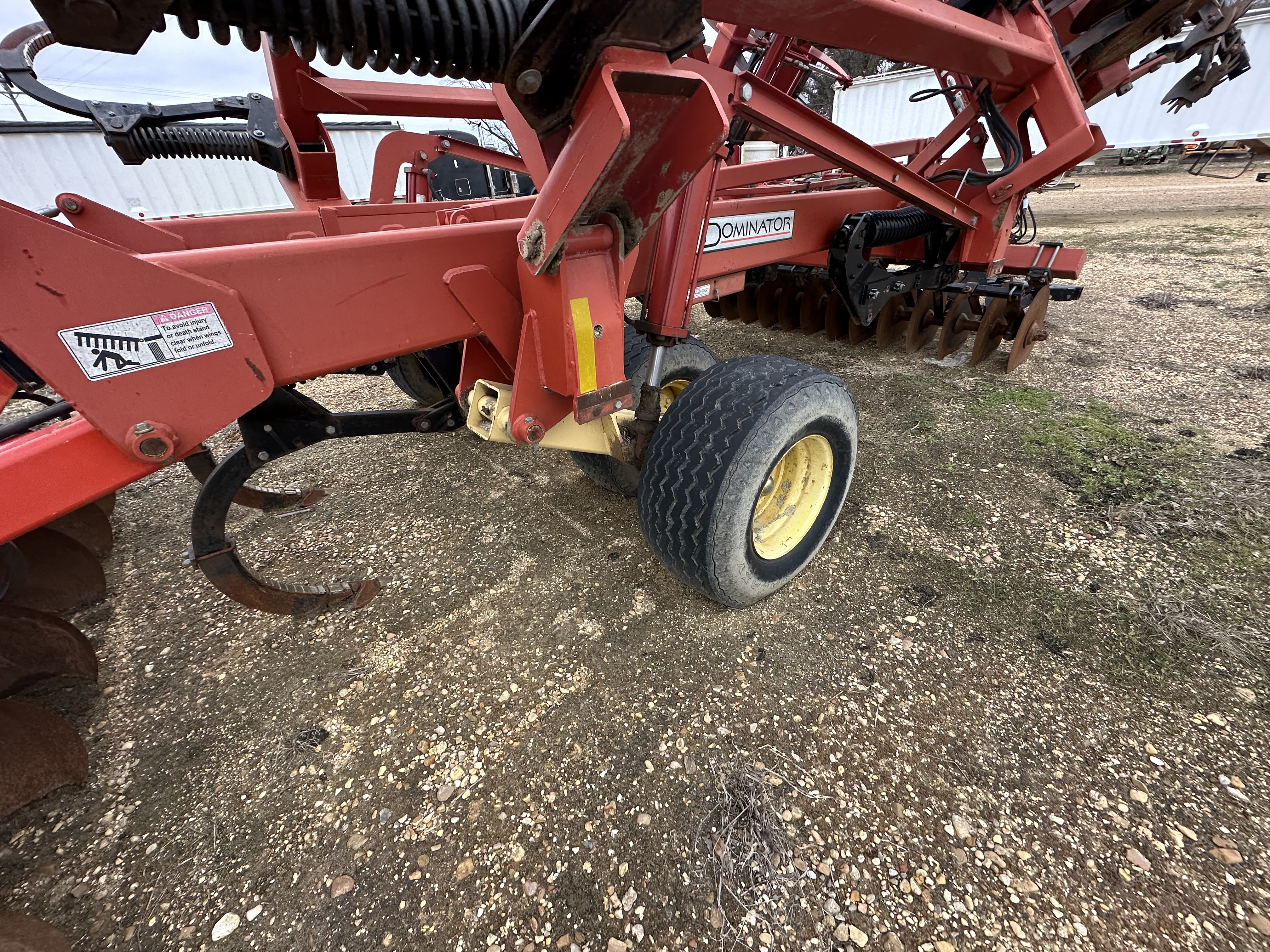 2009 Krause 4850 -18 In-Line Ripper