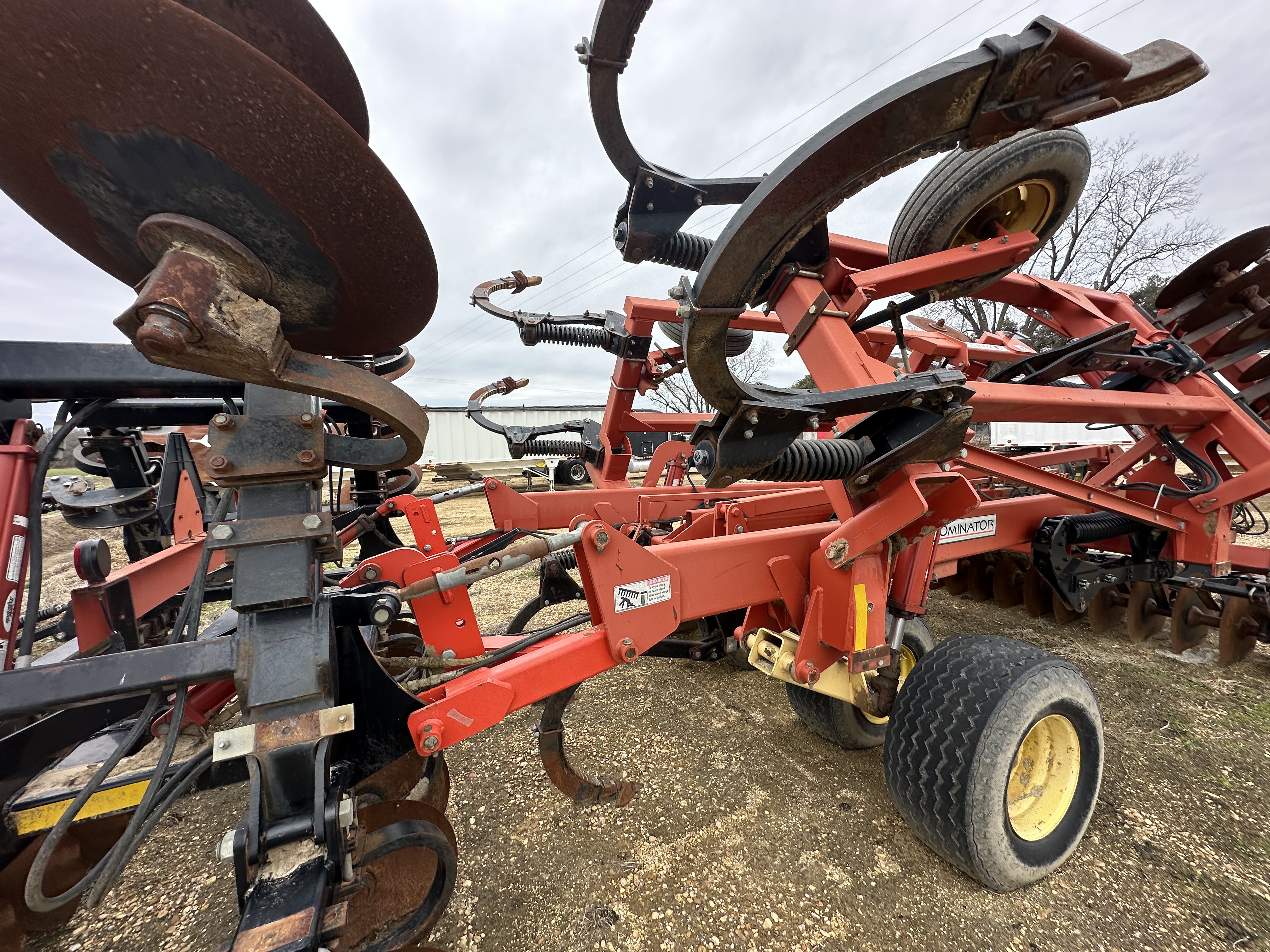 2009 Krause 4850 -18 In-Line Ripper