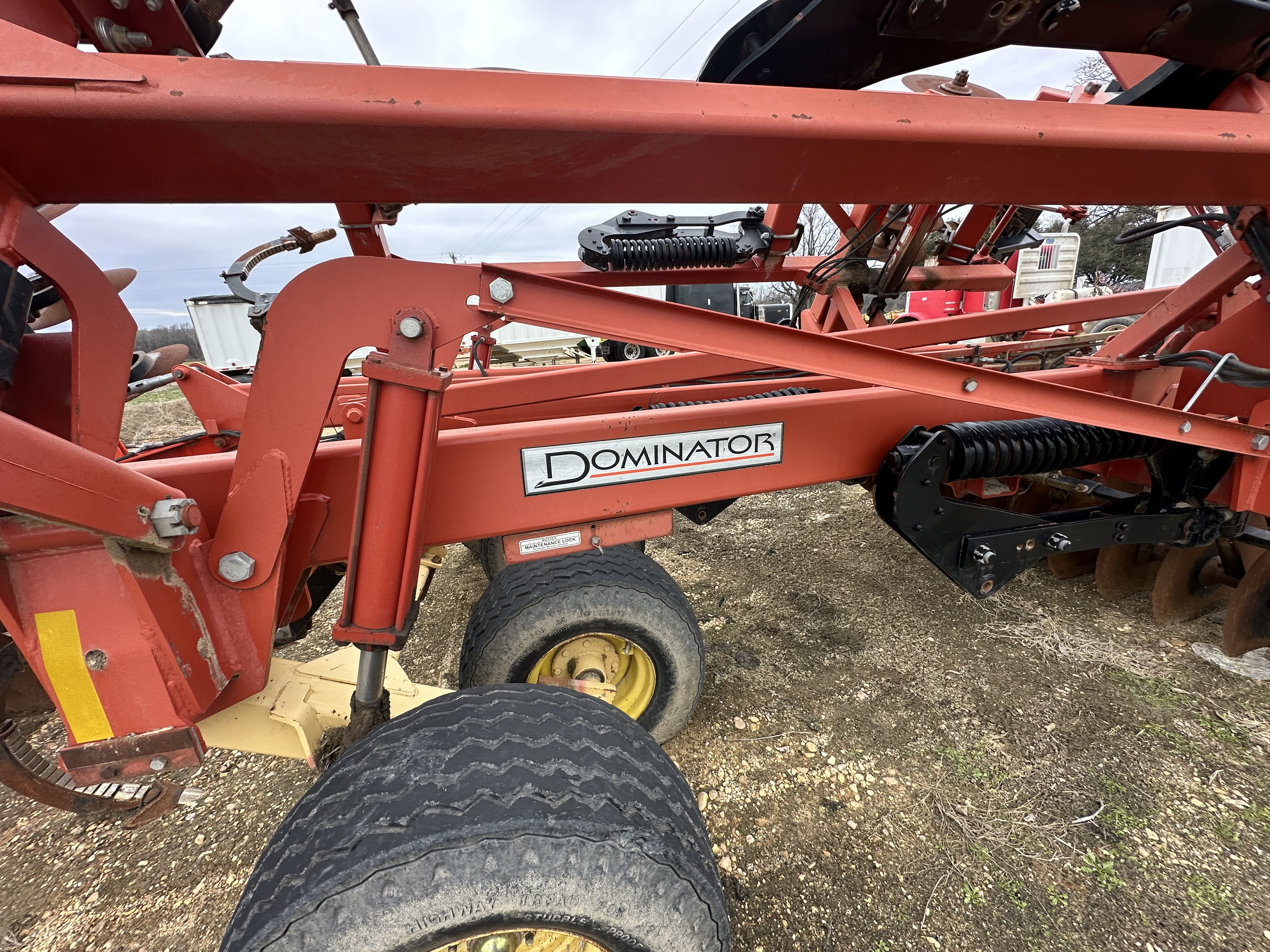 2009 Krause 4850 -18 In-Line Ripper