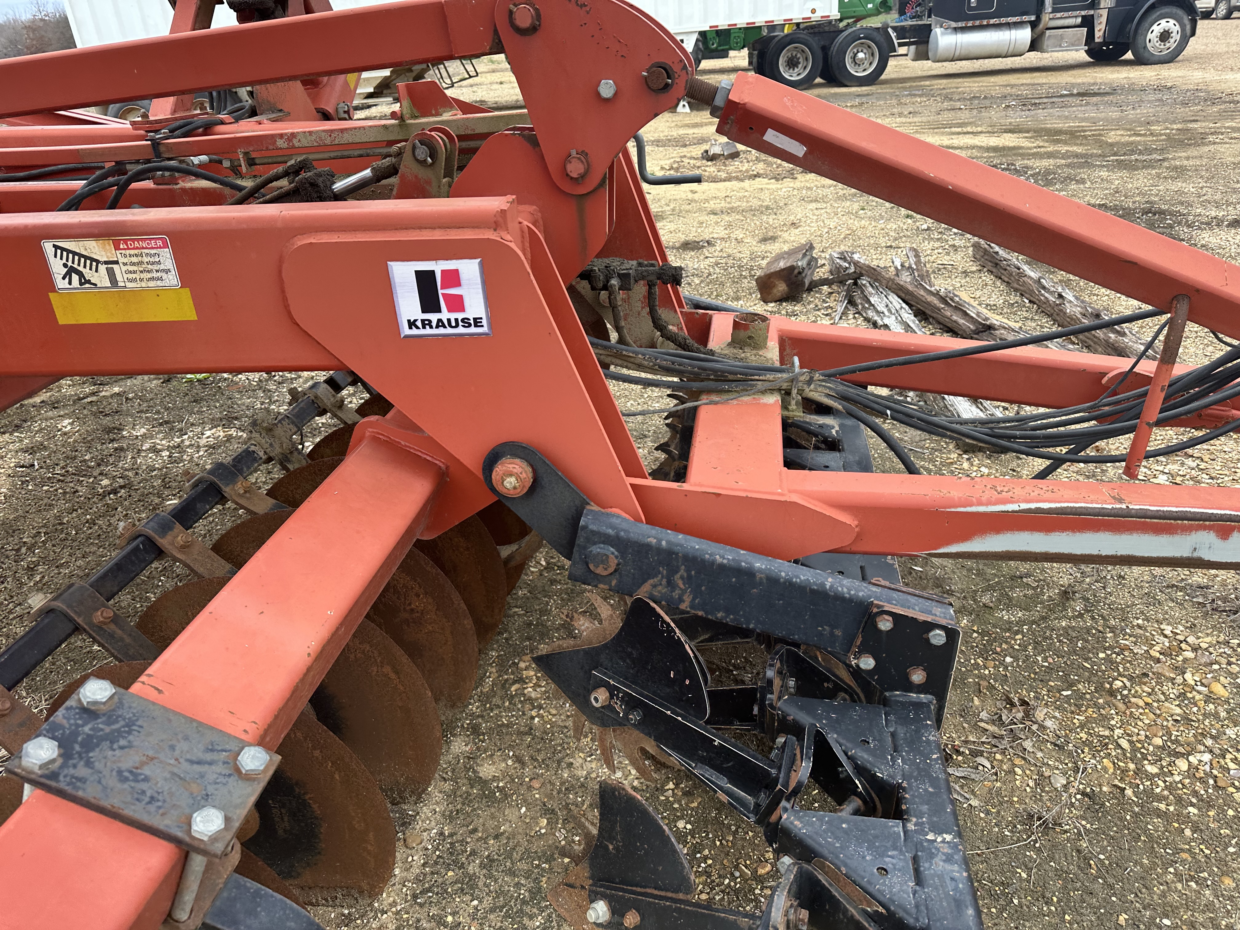 2009 Krause 4850 -18 In-Line Ripper