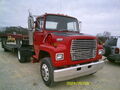 1992 Ford L8000 Semi Trucks/Trailer