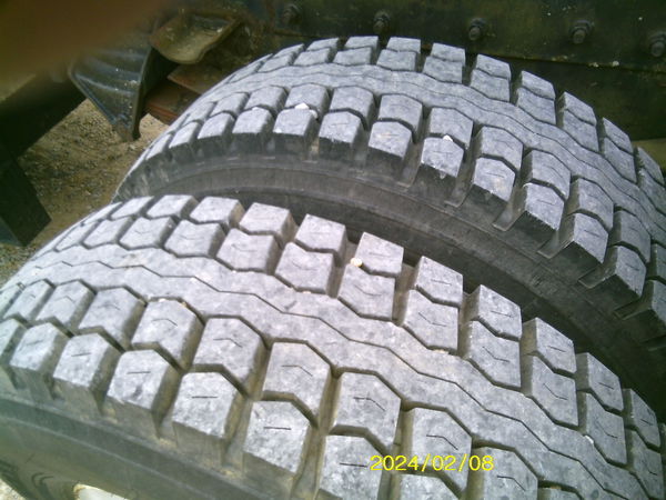 1992 Ford L8000 Semi Trucks/Trailer