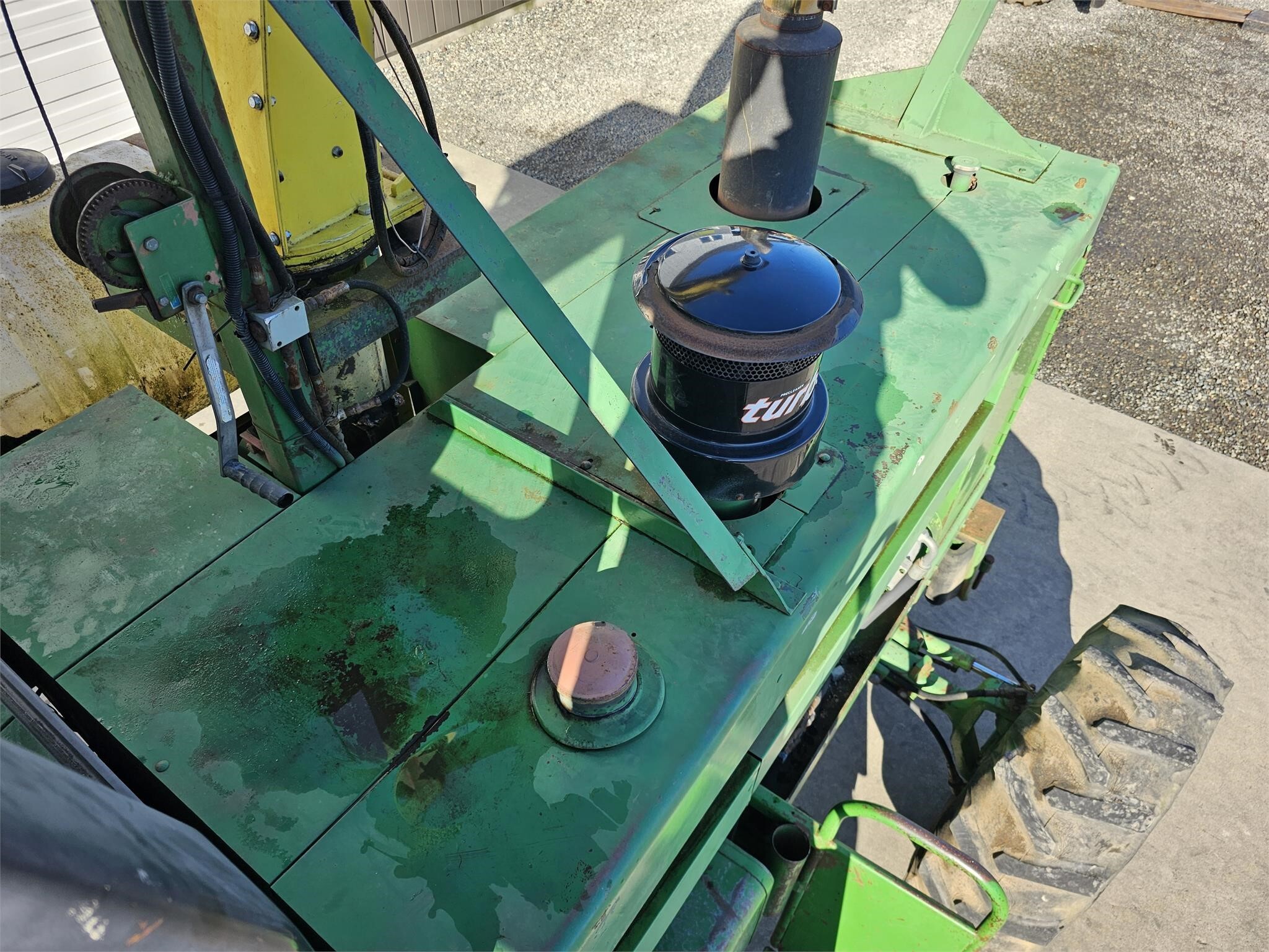 1991 John Deere 5830 Self-Propelled Forage Harvester