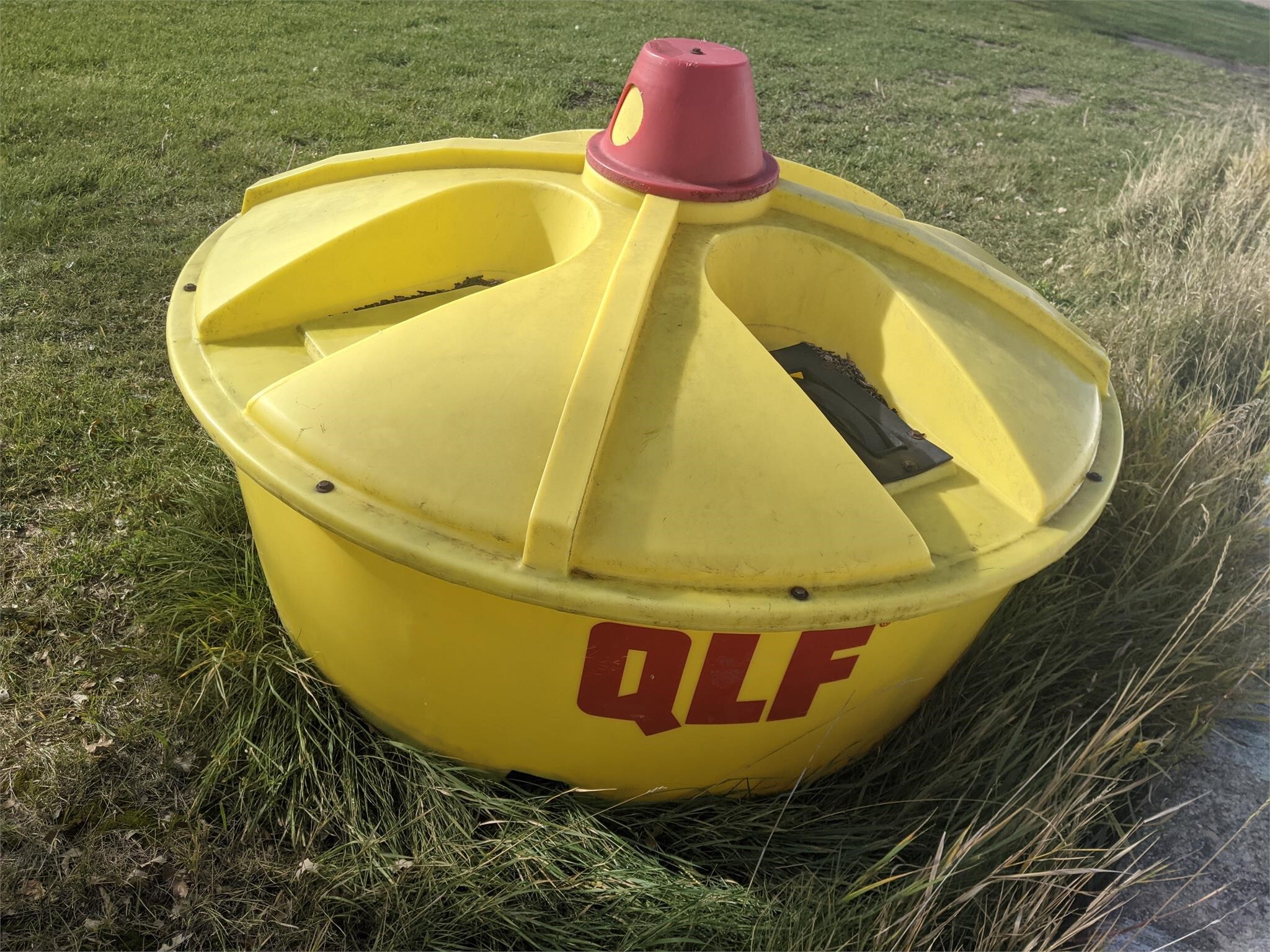  QLF 200 Feed Bin