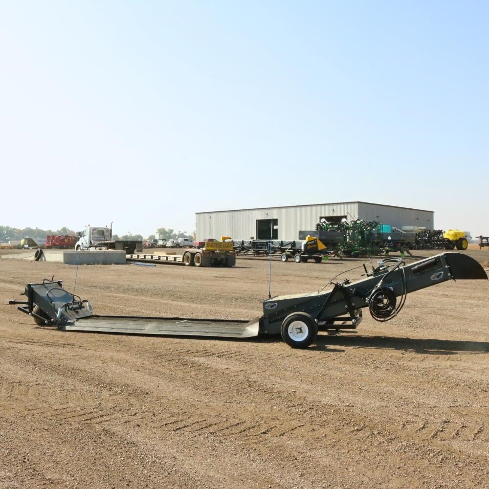 2026 Soaring Eagle SA30 Grain Bag Unloader