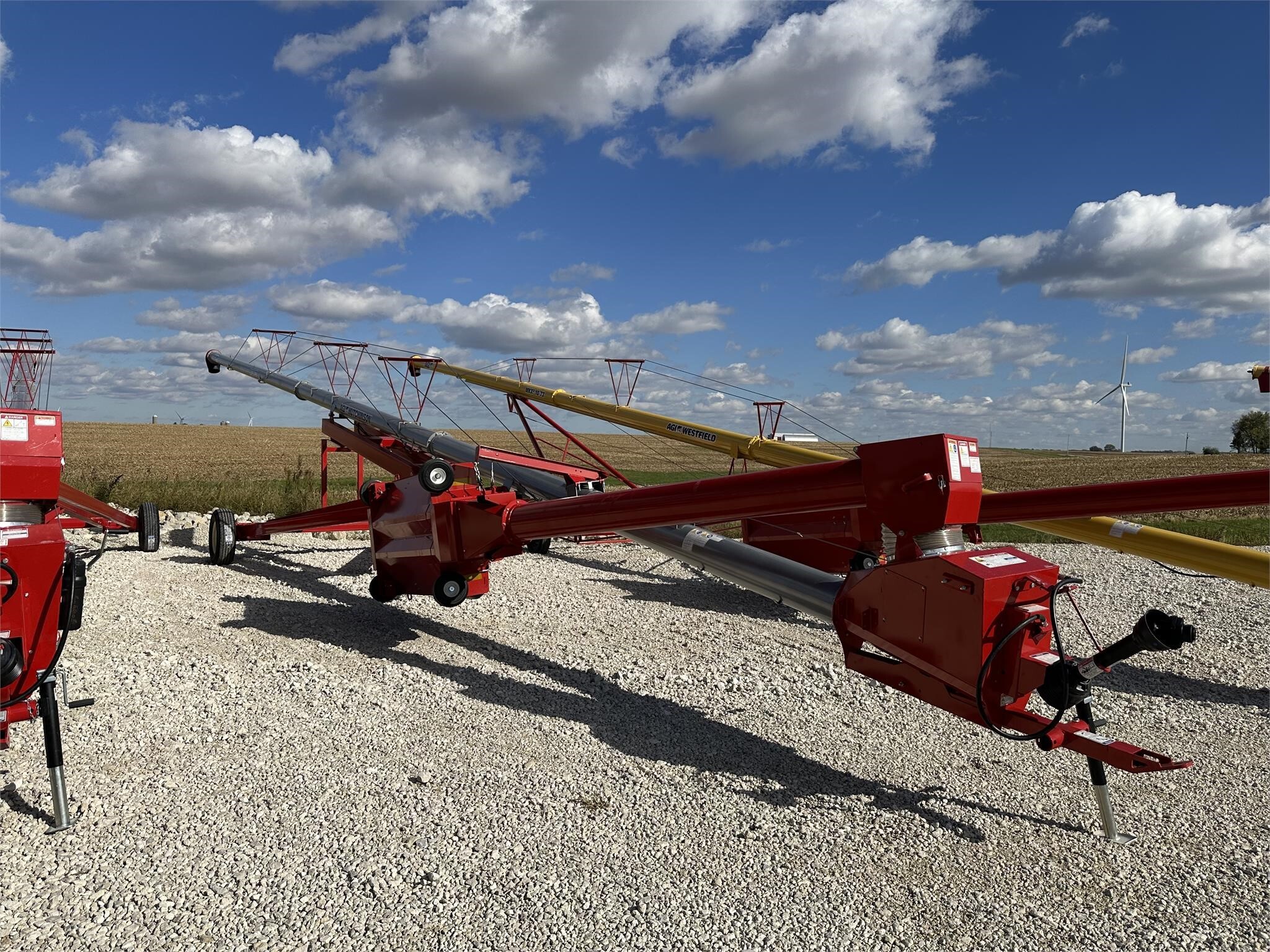  Hutchinson HX2 10-73 Augers and Conveyor