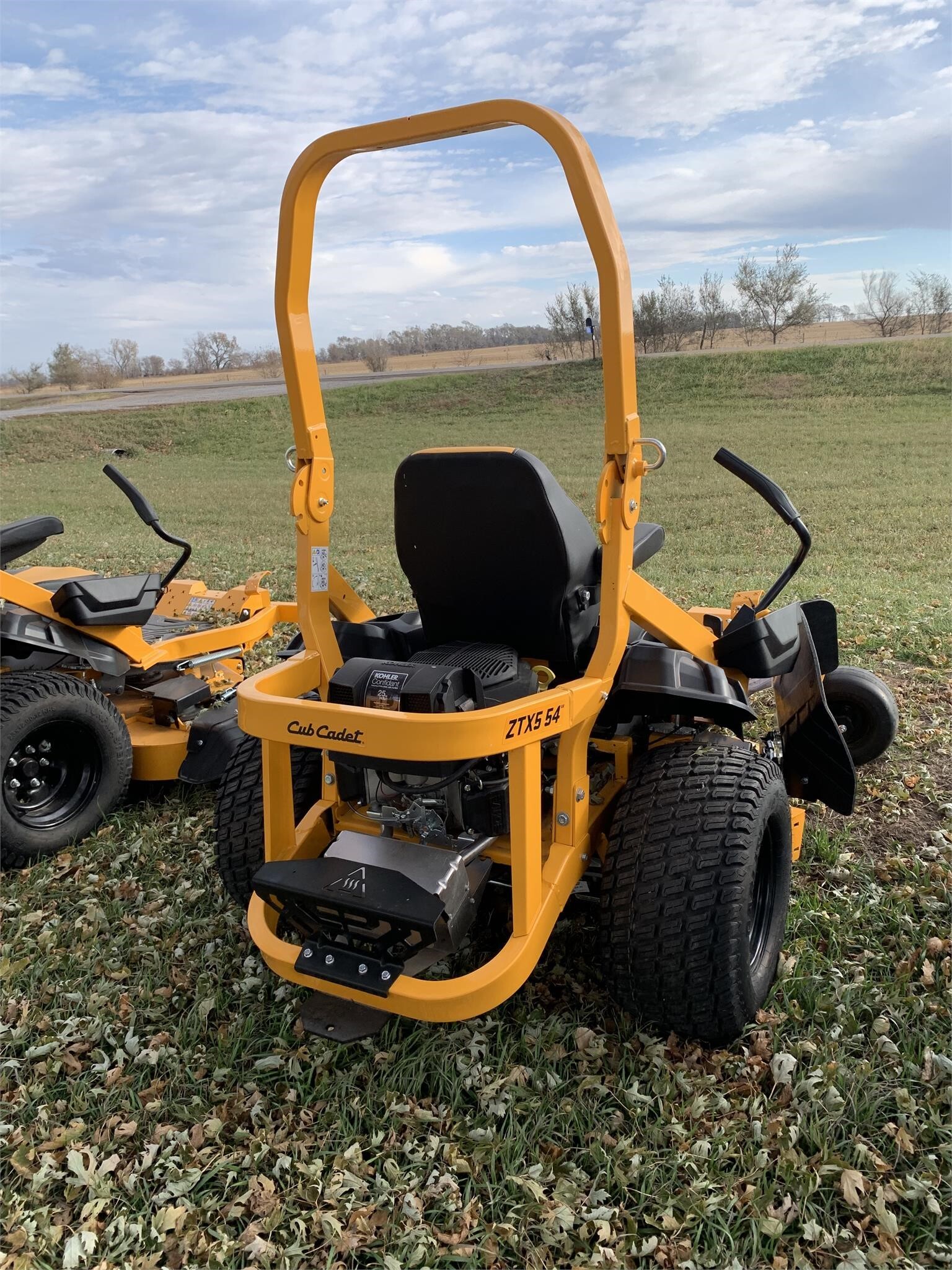  Cub Cadet ULTIMA ZTXS5 54 Lawn Mower