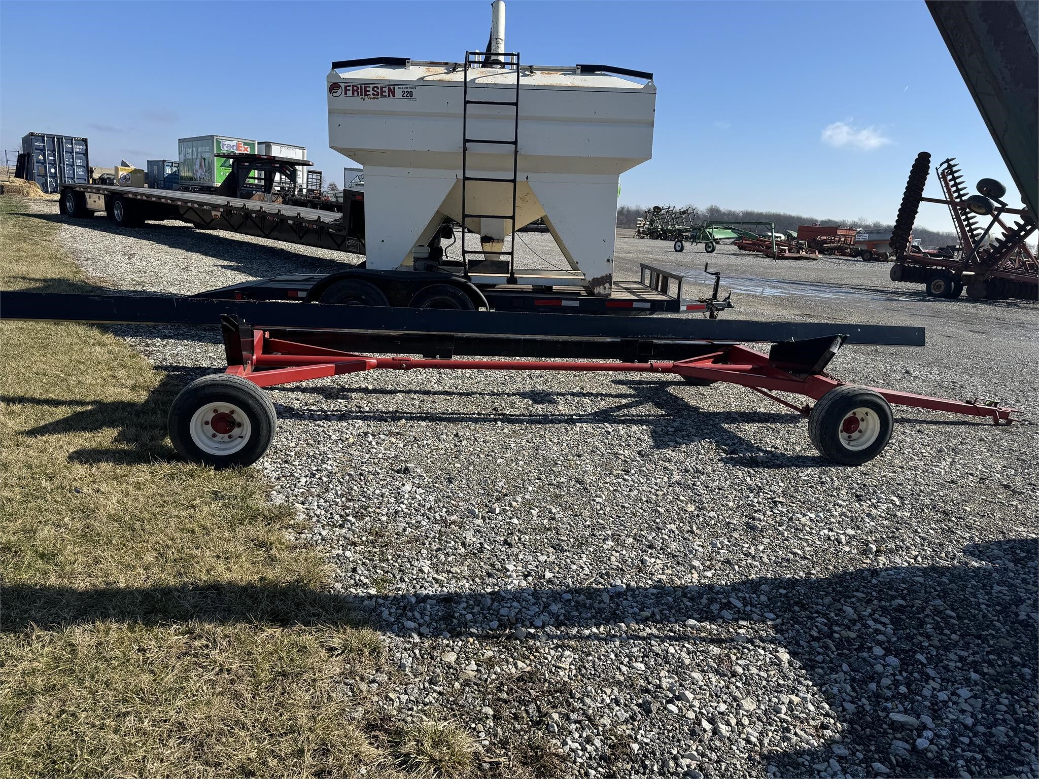  E-Z Trail 680 Header Trailer
