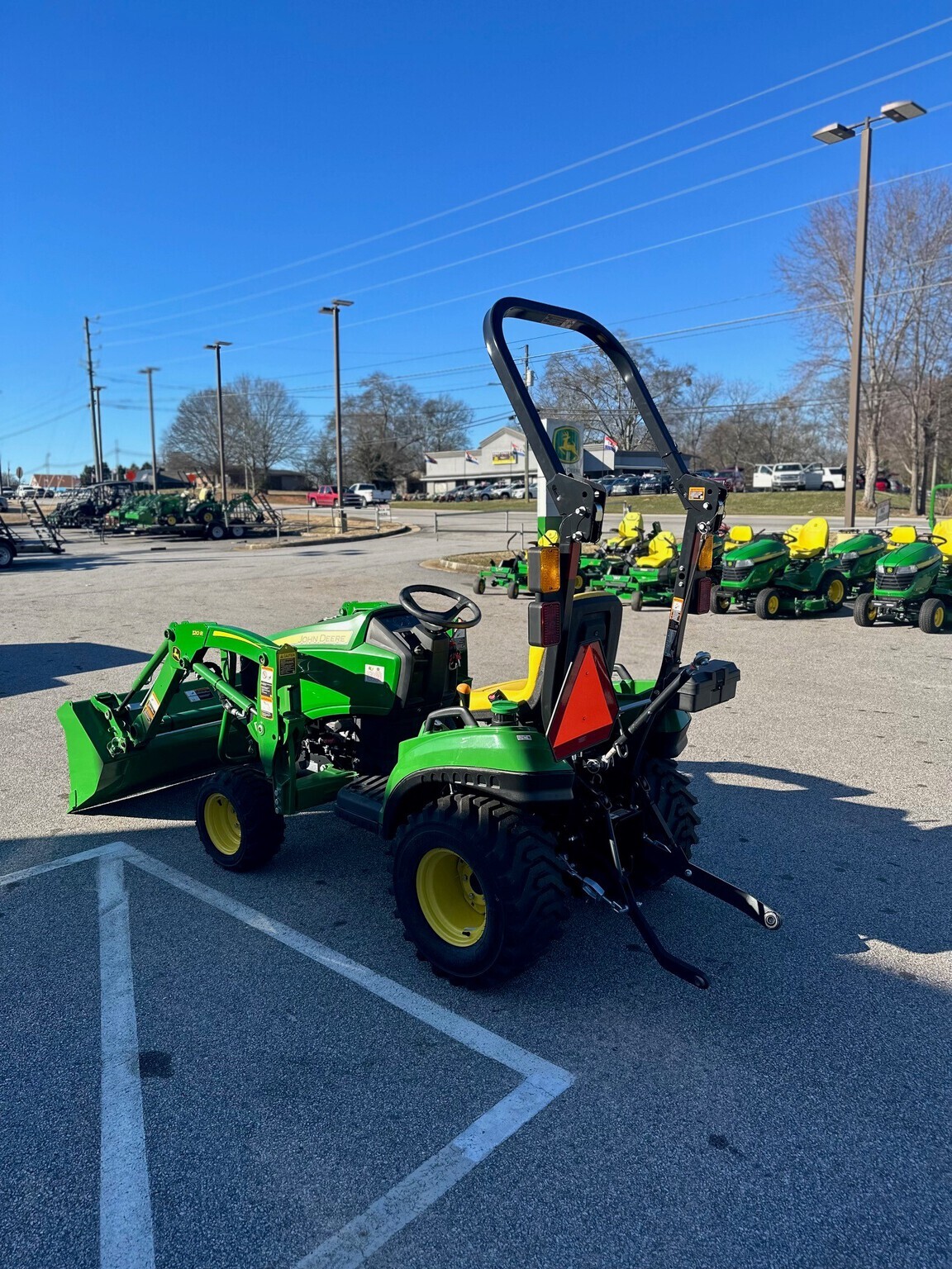 2022 John Deere 1023E Tractor
