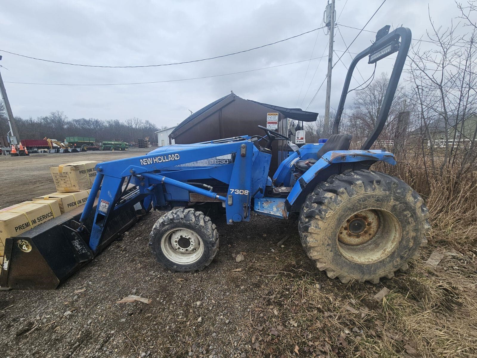  New Holland TC30 Tractor