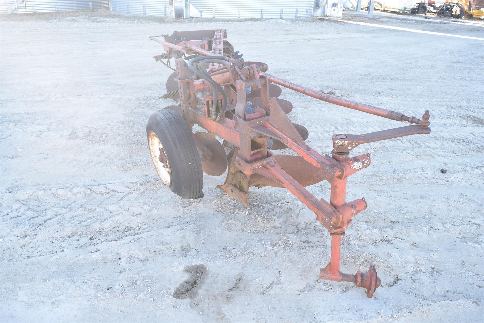  International Harvester 710 Plow