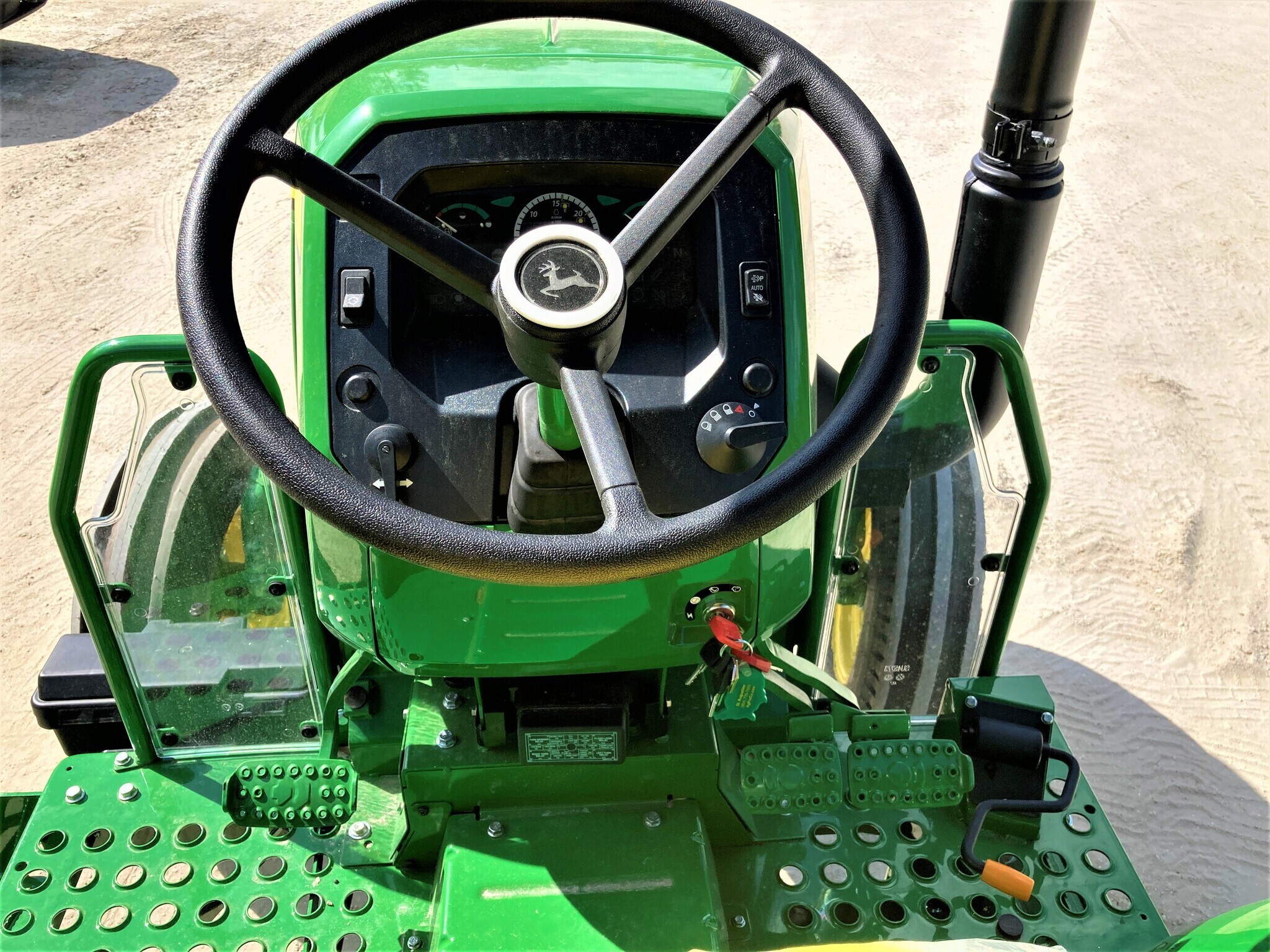2024 John Deere 5075E Tractor
