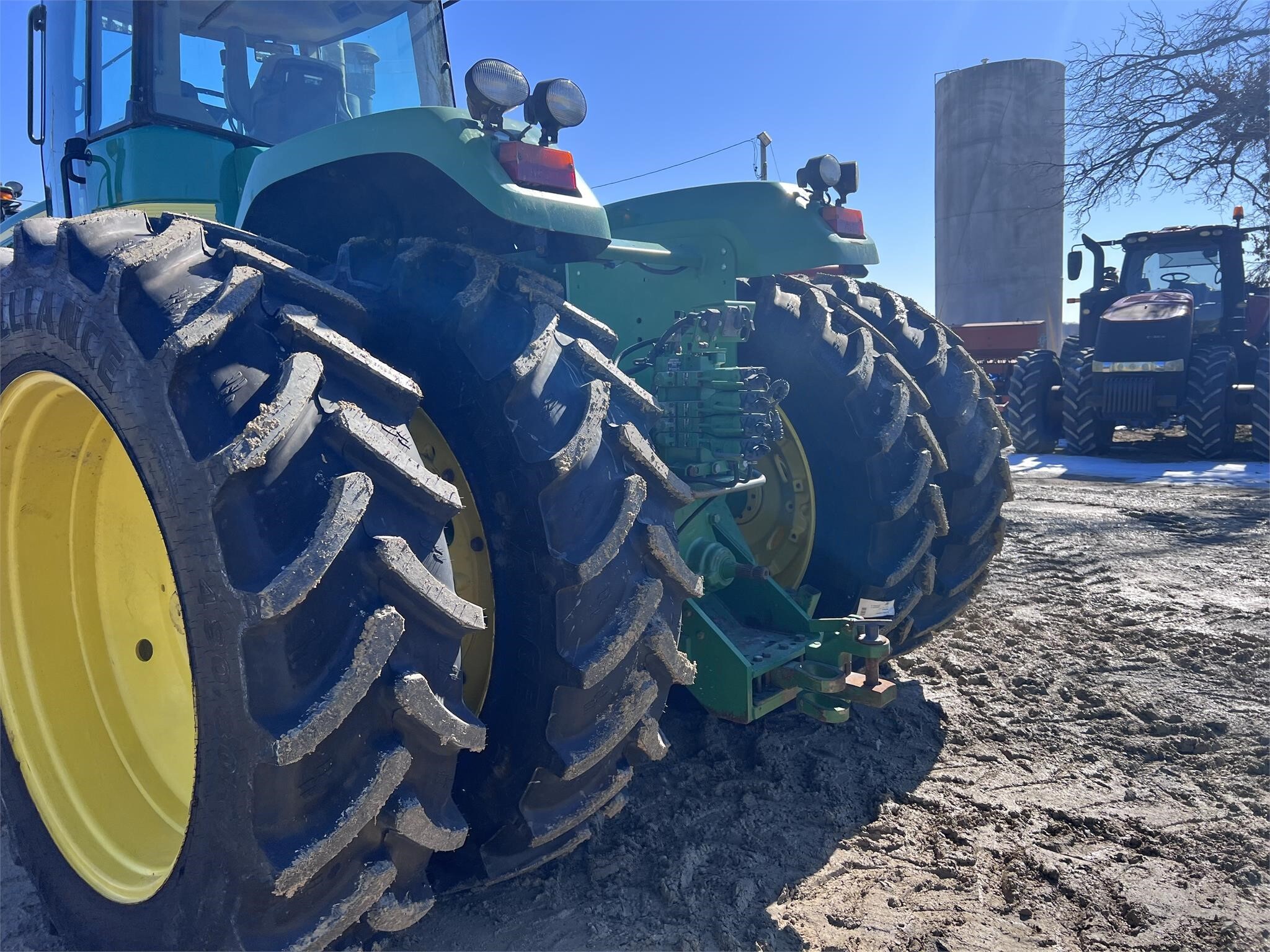 2010 John Deere 9330 Tractor