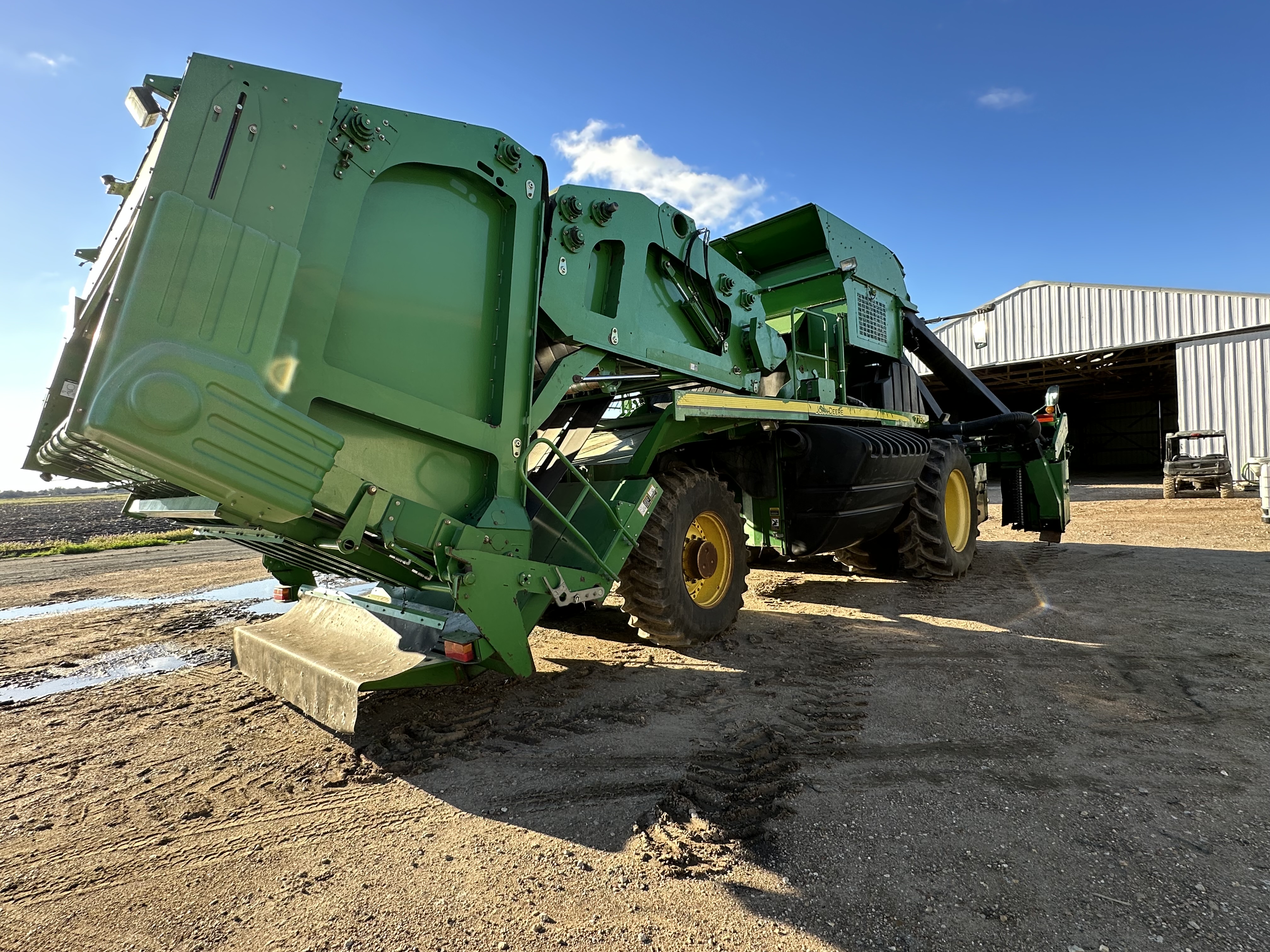 2010 John Deere 7760 Cotton Equipment