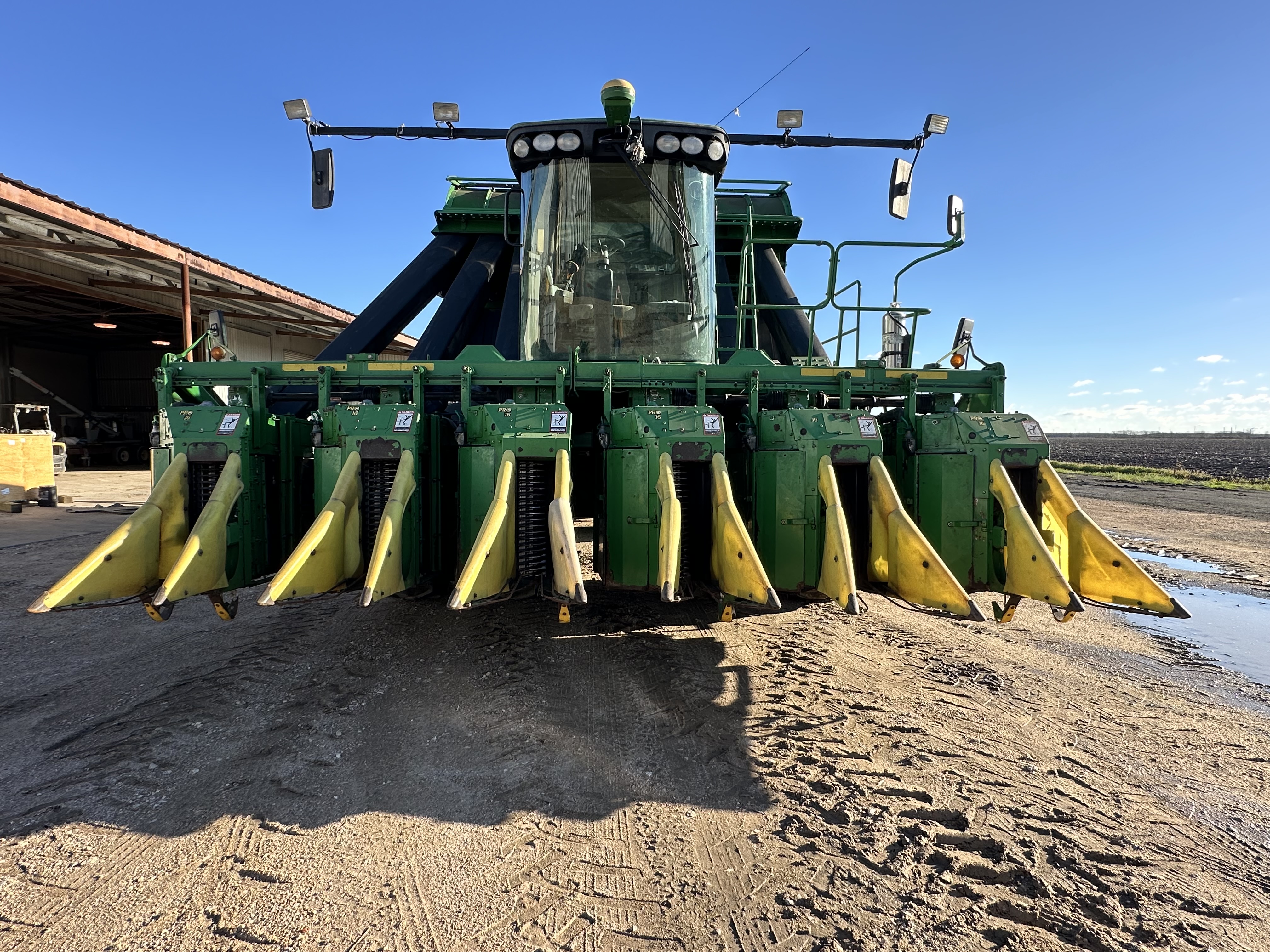 2010 John Deere 7760 Cotton Equipment
