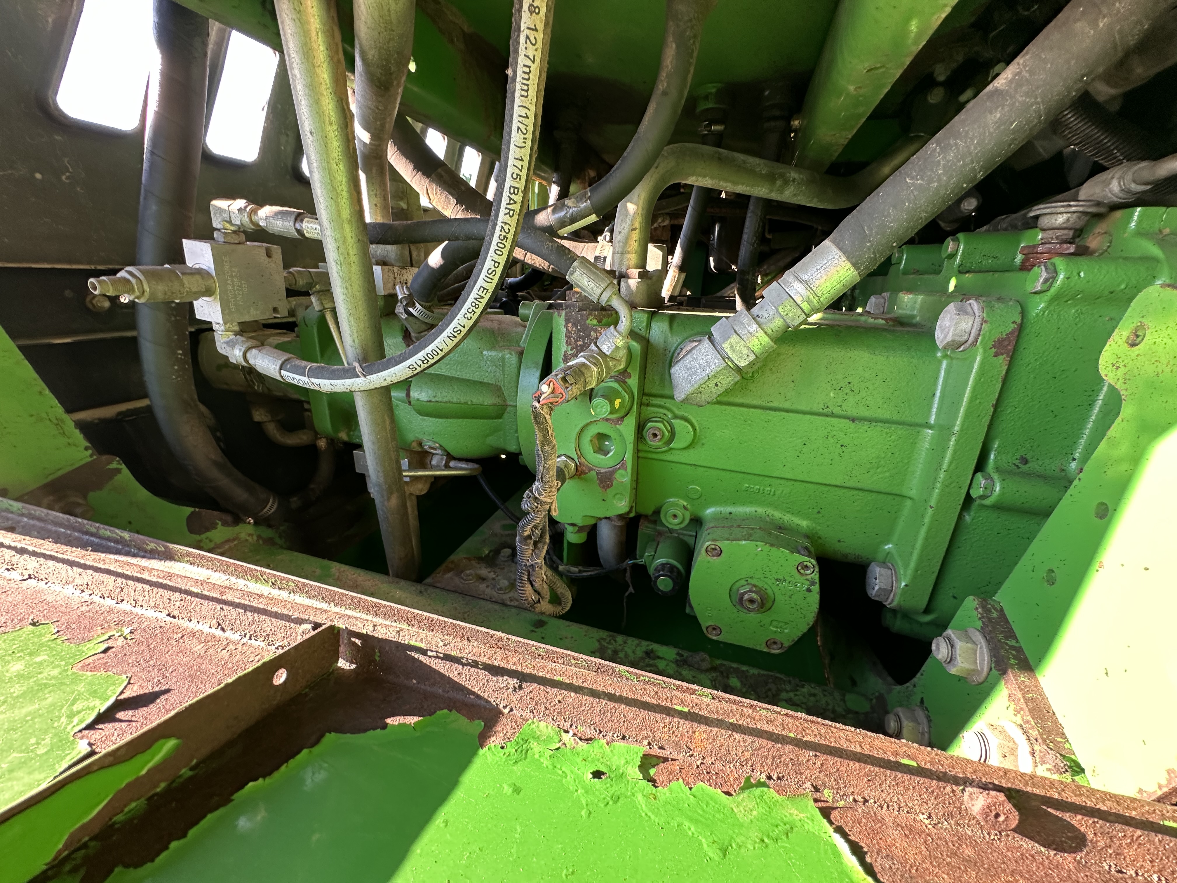 2010 John Deere 7760 Cotton Equipment