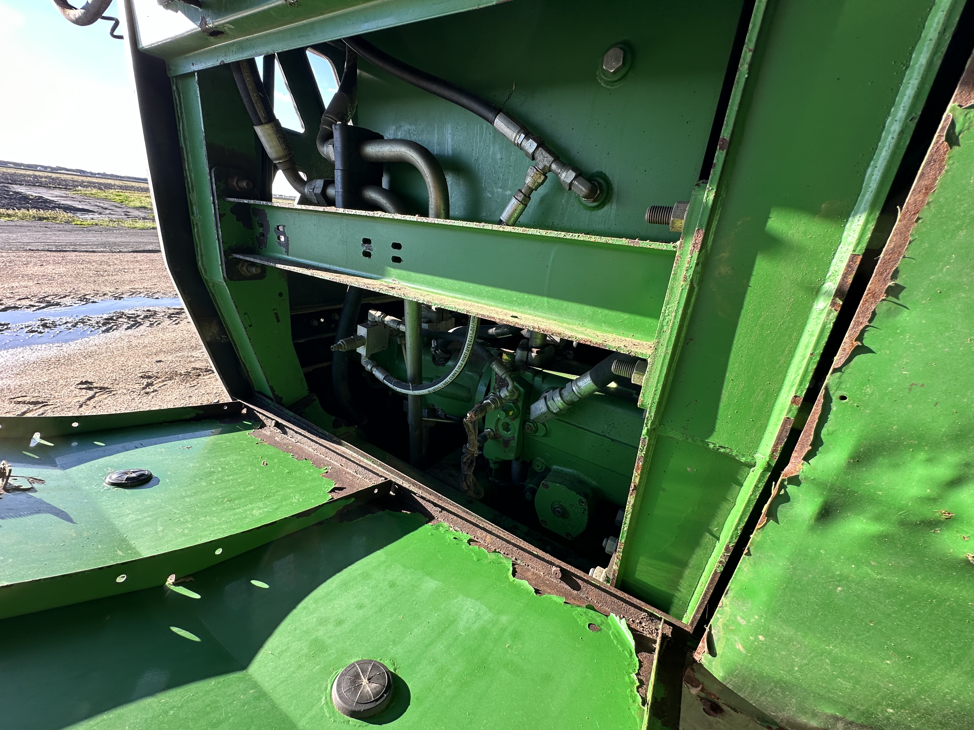 2010 John Deere 7760 Cotton Equipment