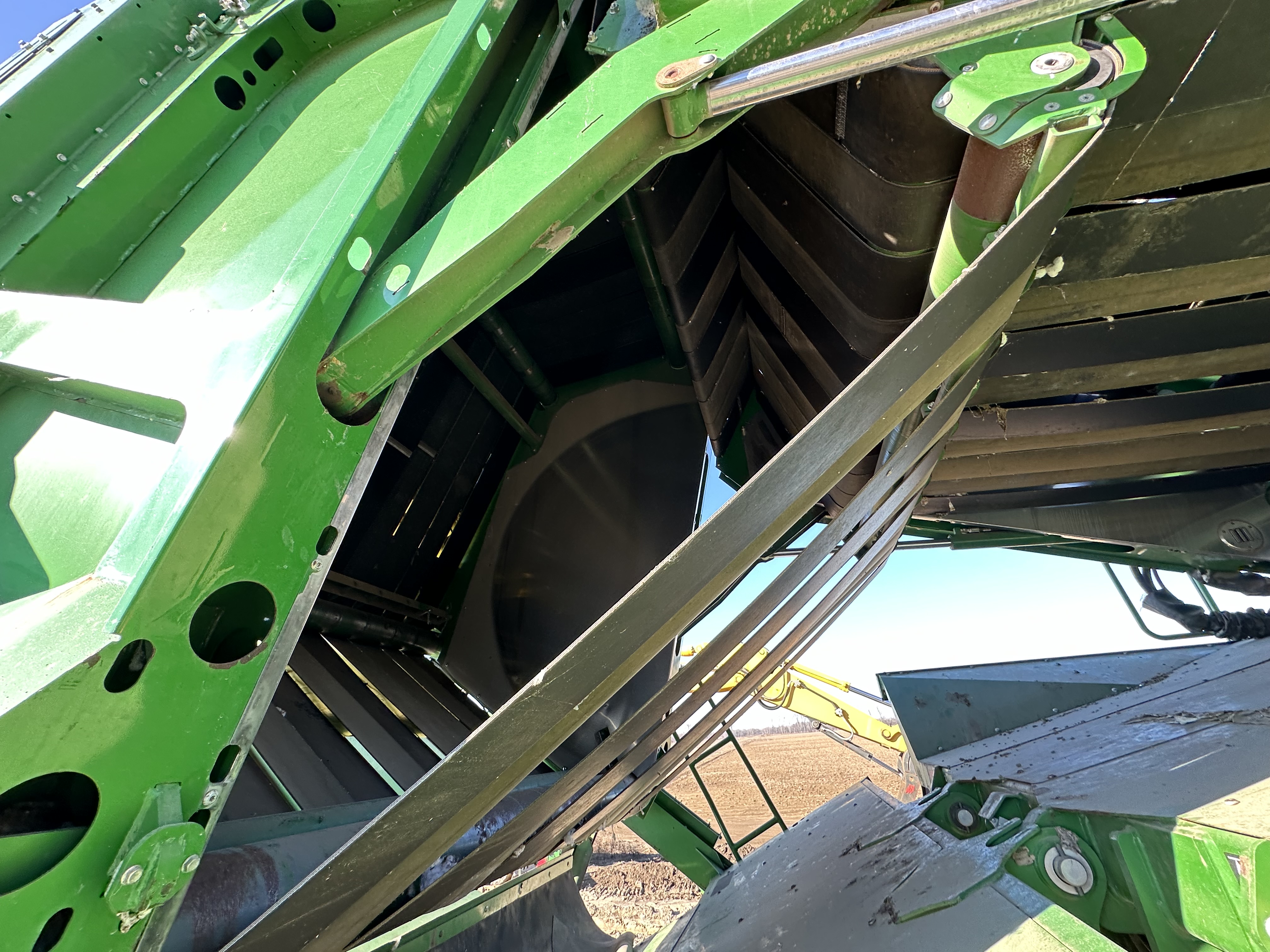 2010 John Deere 7760 Cotton Equipment