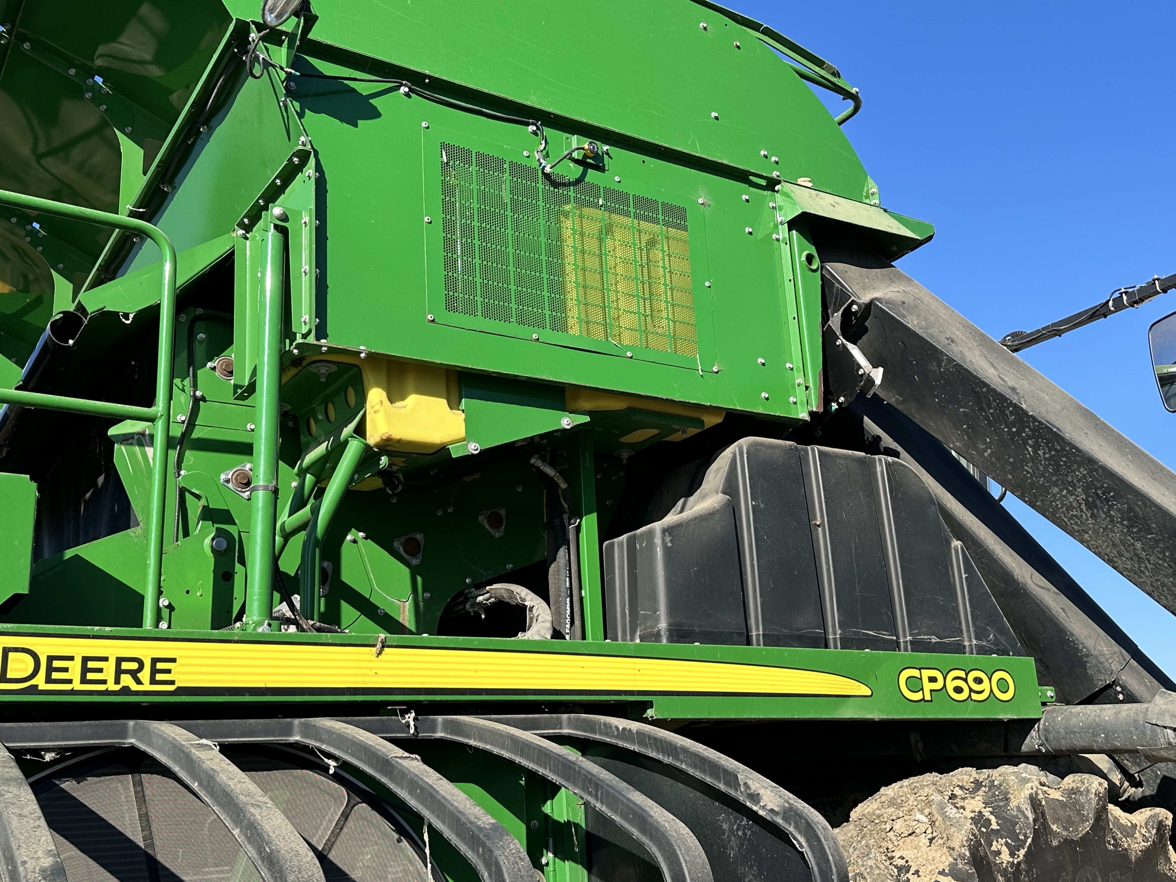 2010 John Deere 7760 Cotton Equipment