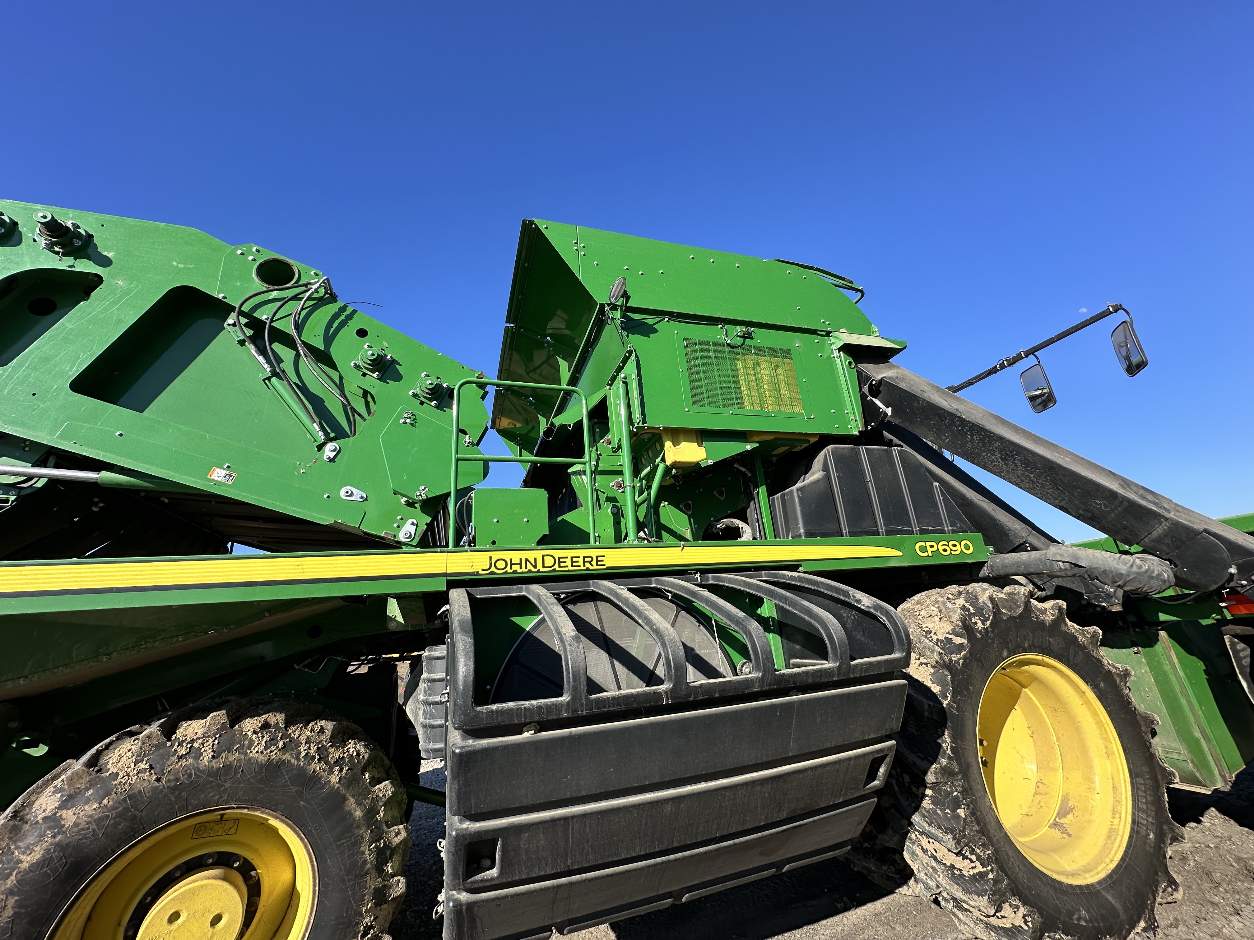 2010 John Deere 7760 Cotton Equipment