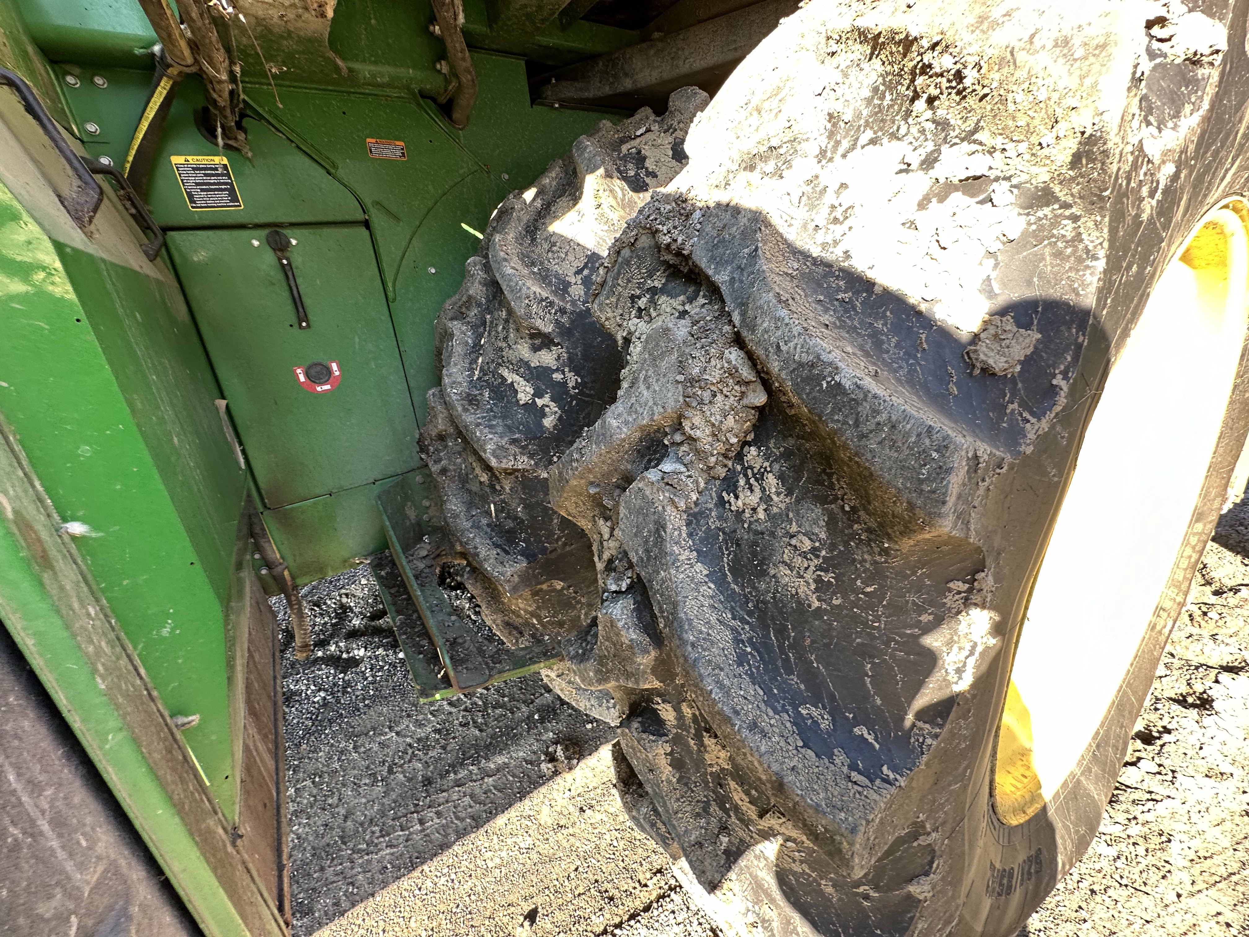 2010 John Deere 7760 Cotton Equipment