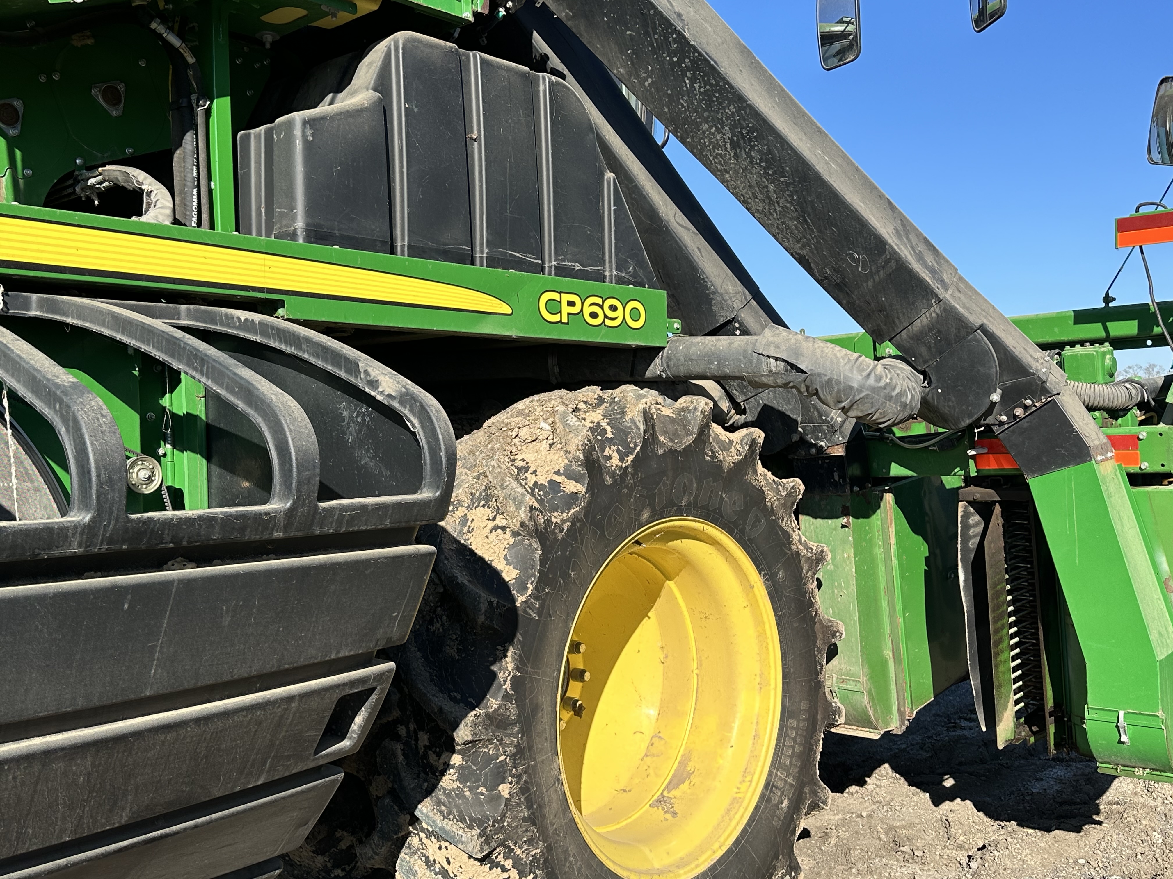 2010 John Deere 7760 Cotton Equipment