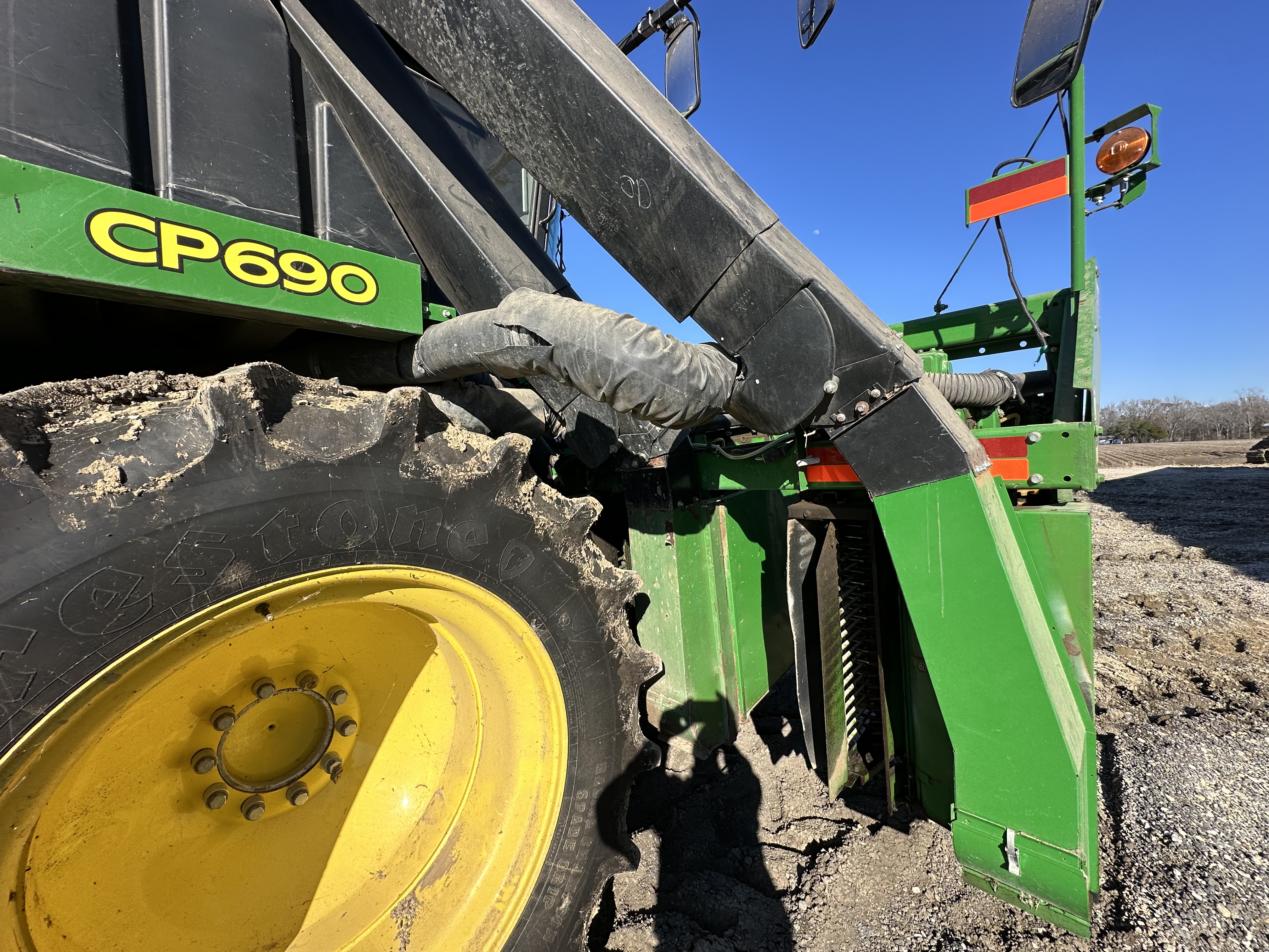 2010 John Deere 7760 Cotton Equipment
