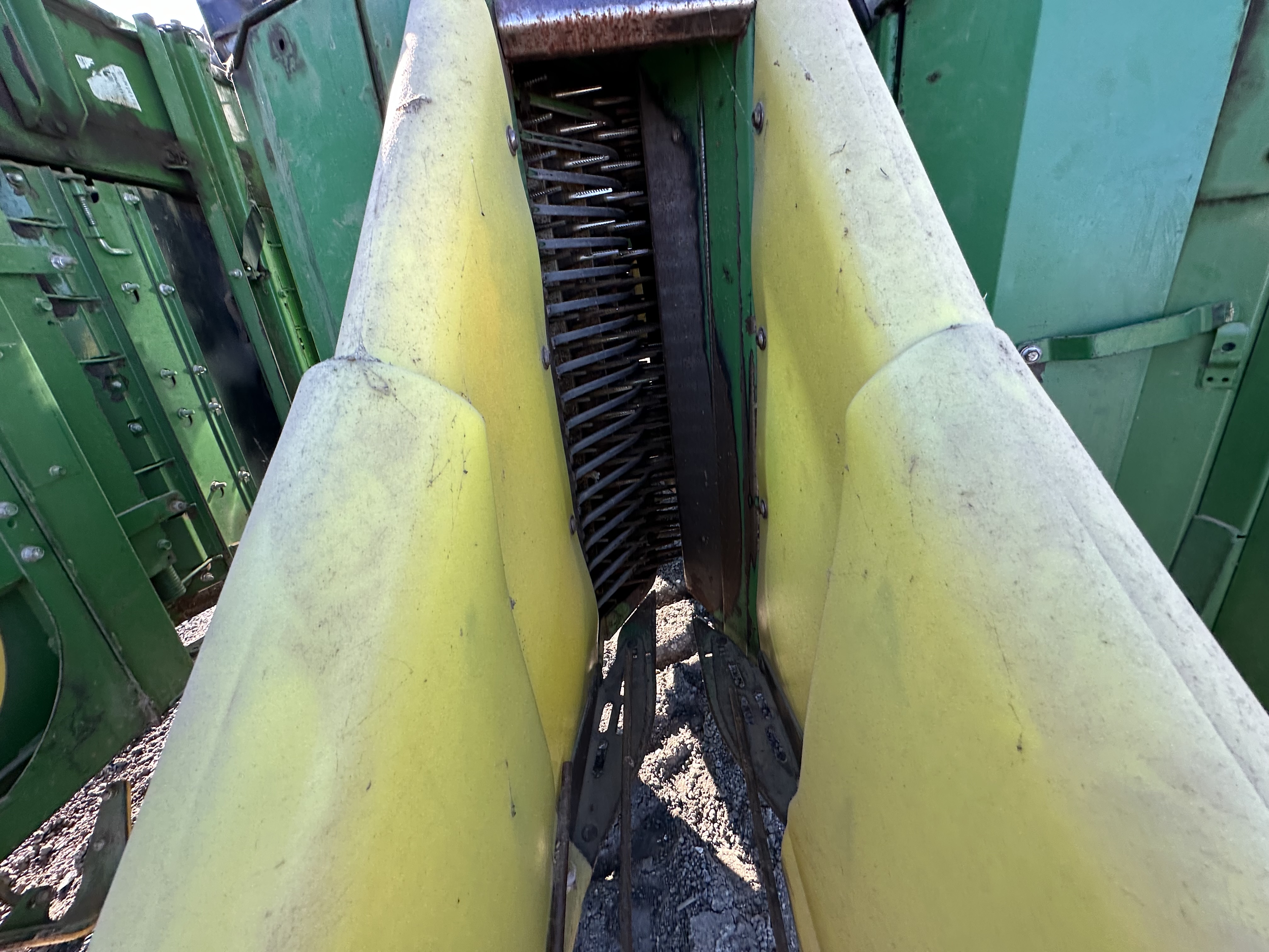 2010 John Deere 7760 Cotton Equipment