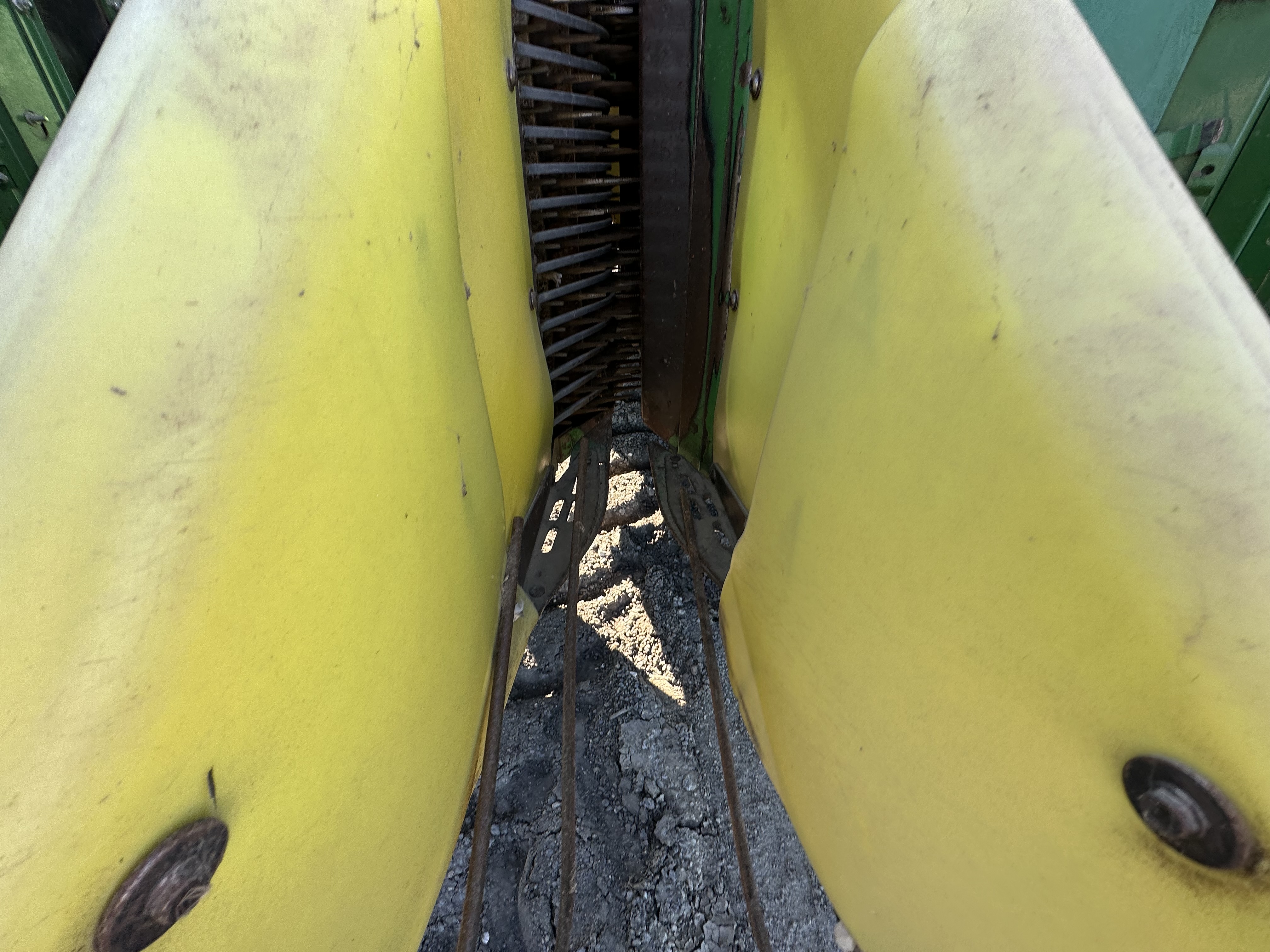 2010 John Deere 7760 Cotton Equipment