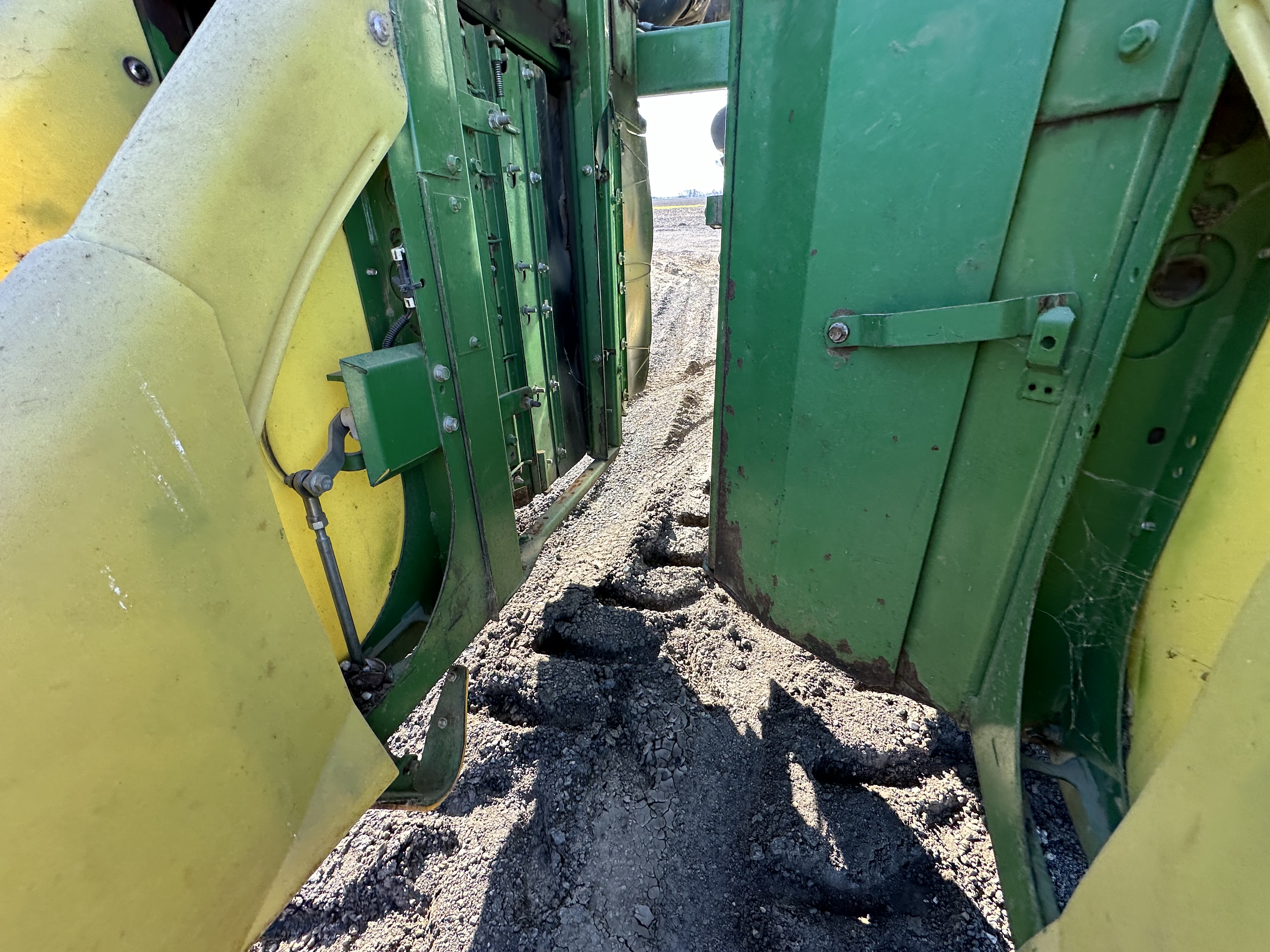 2010 John Deere 7760 Cotton Equipment