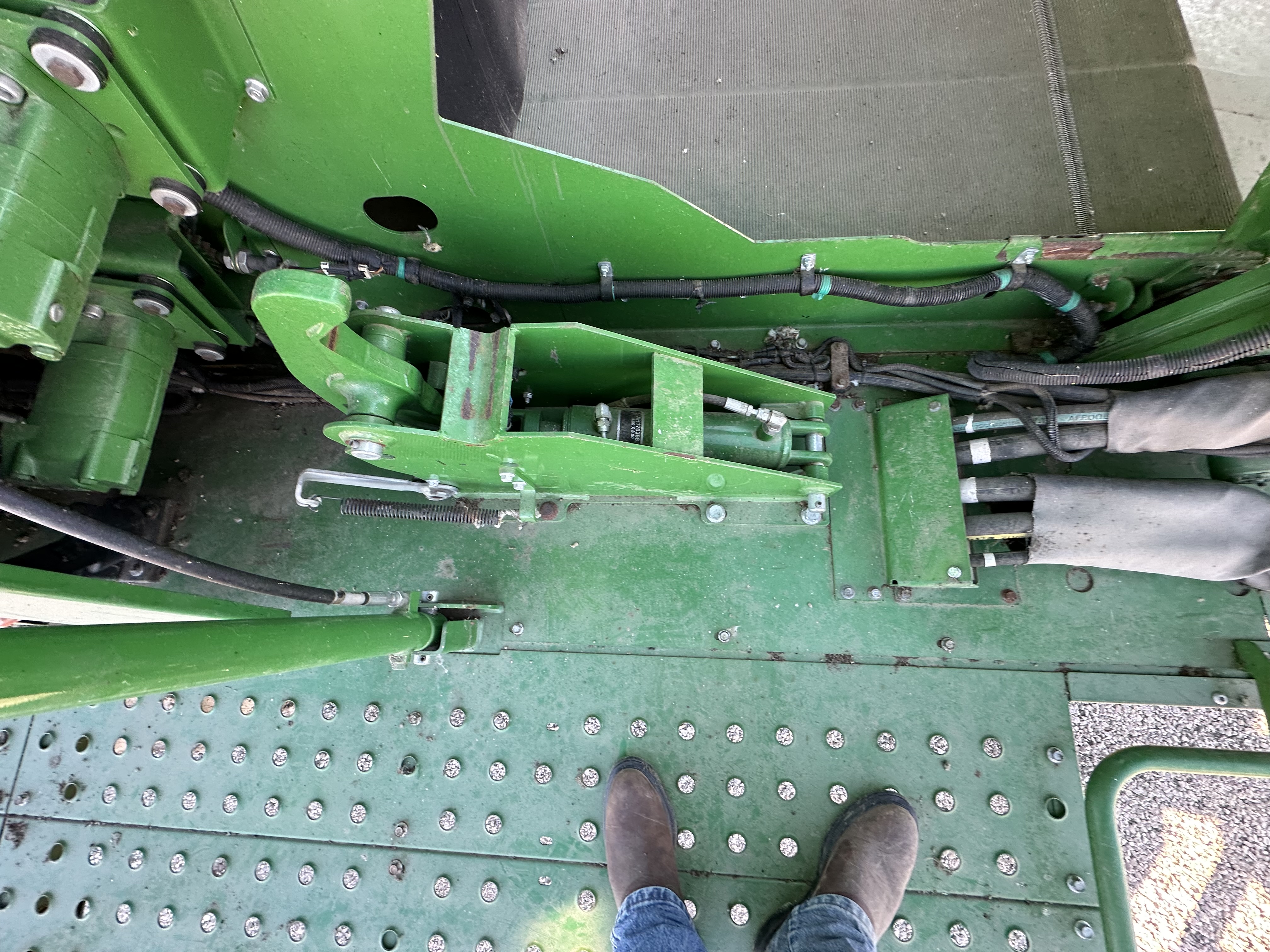 2010 John Deere 7760 Cotton Equipment