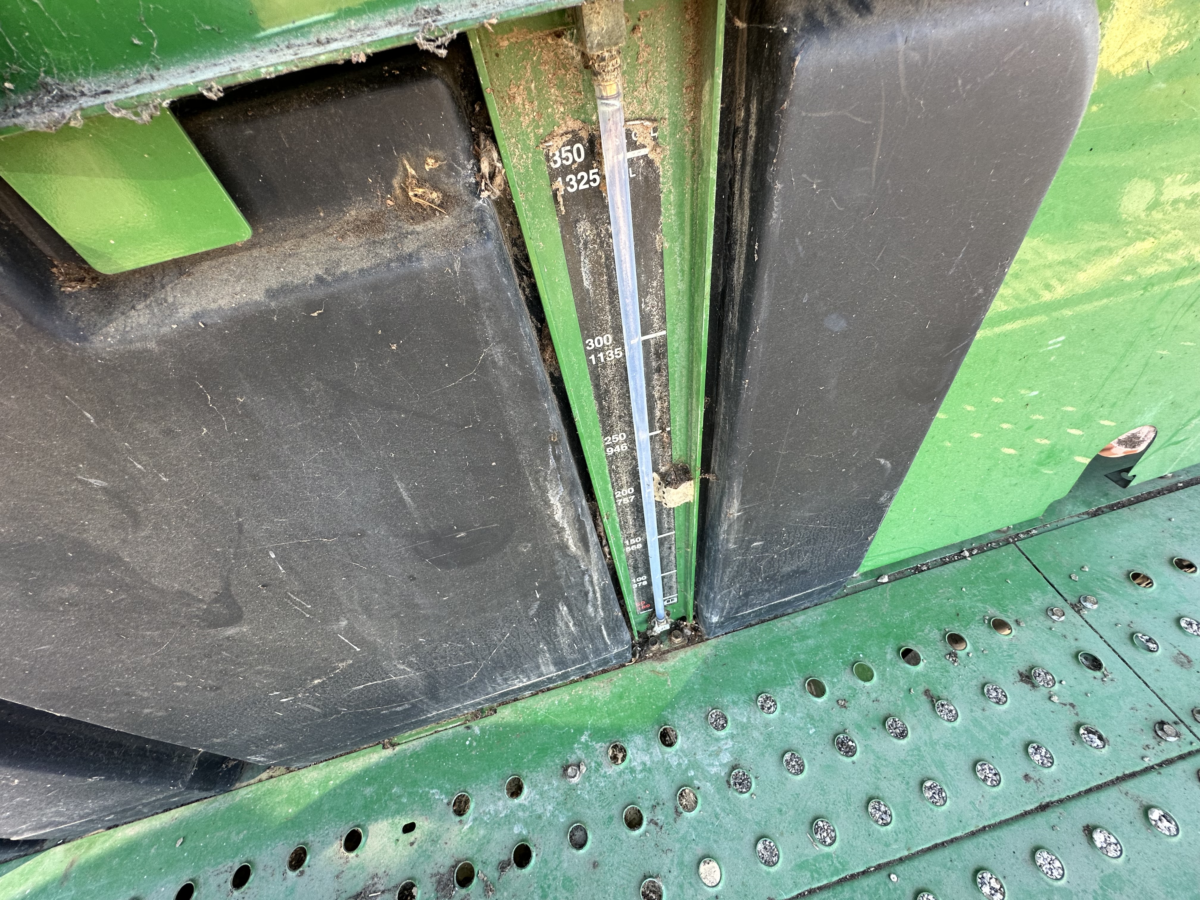 2010 John Deere 7760 Cotton Equipment