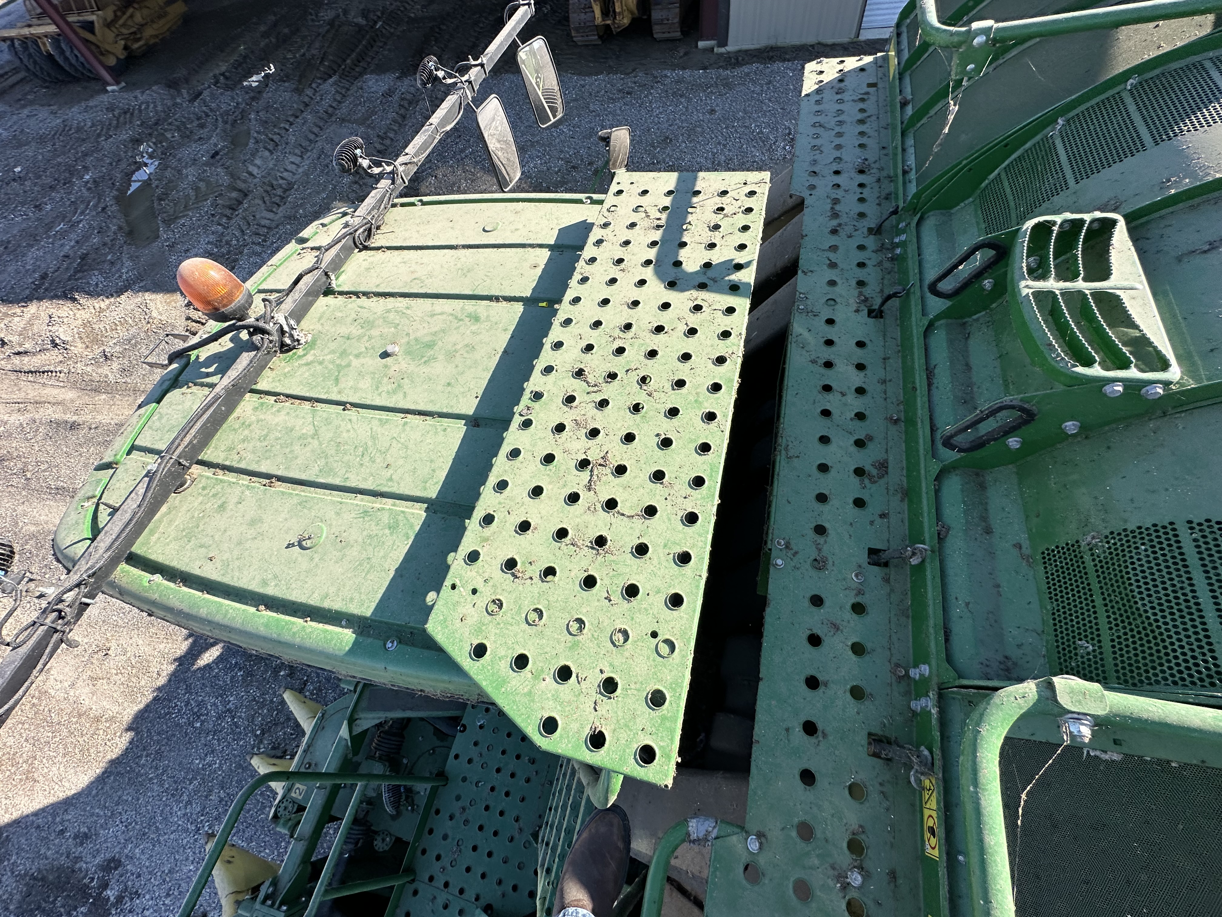 2010 John Deere 7760 Cotton Equipment