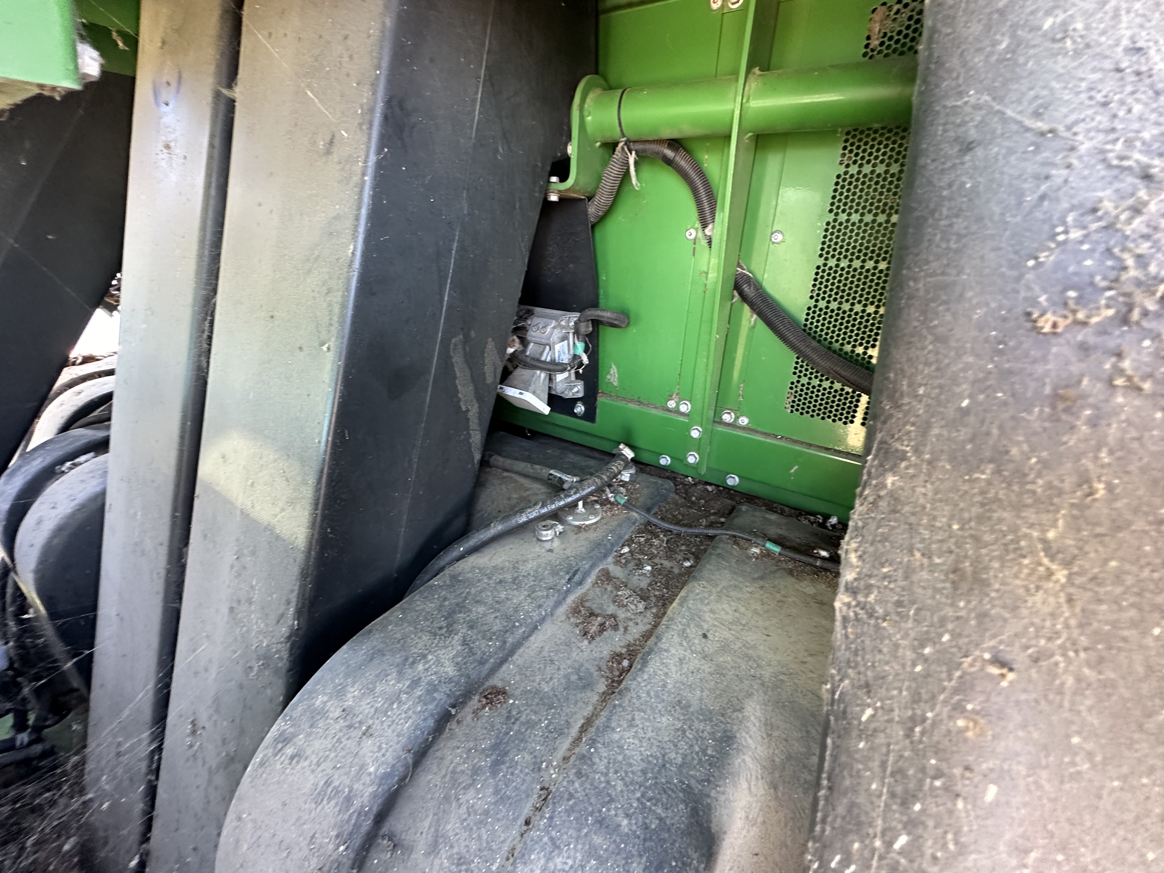 2010 John Deere 7760 Cotton Equipment